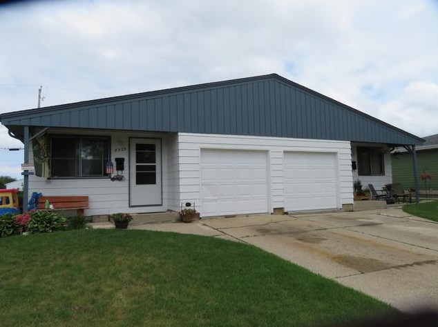 8525 32nd Ave #8527, Kenosha, WI 53142