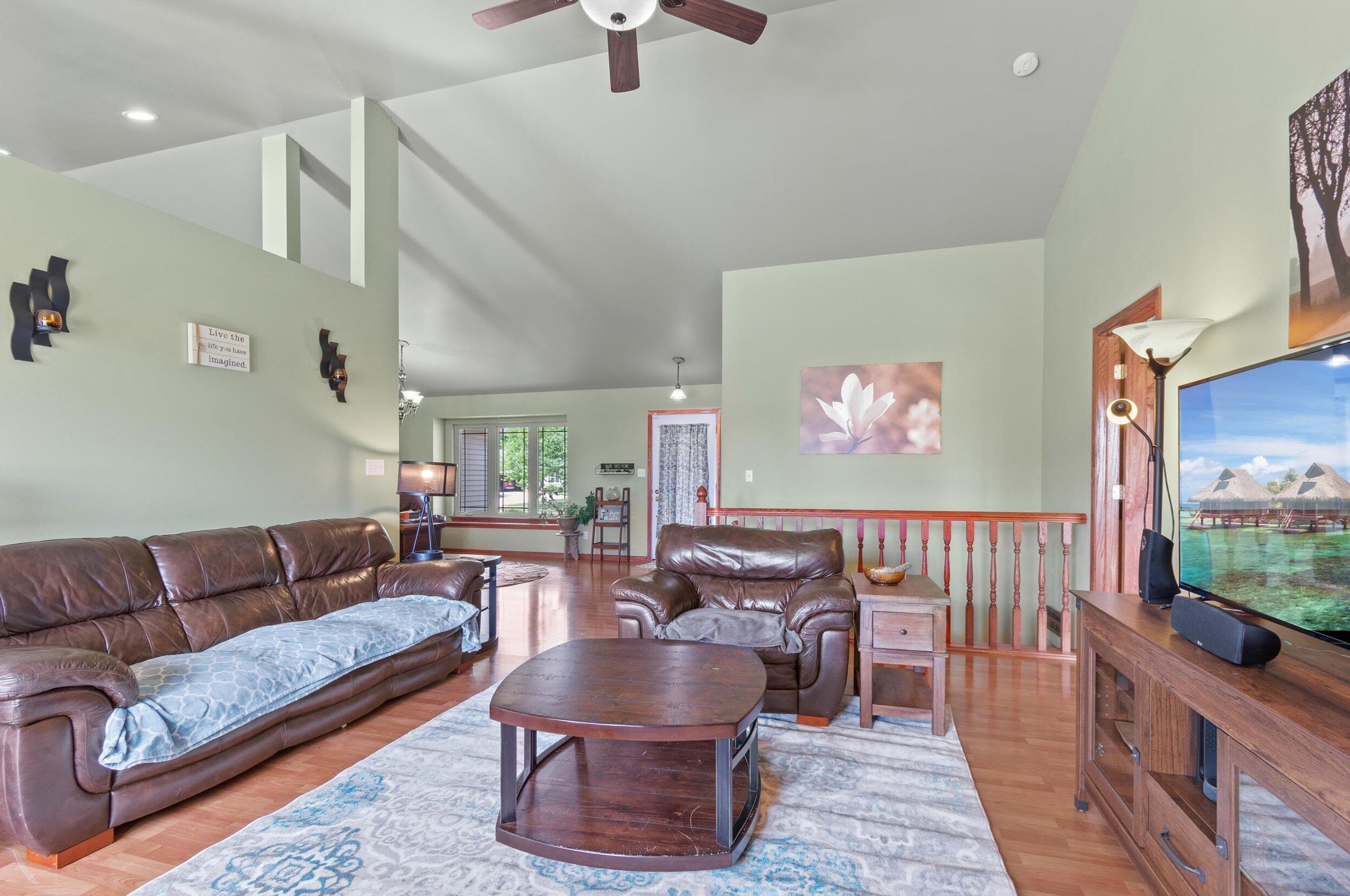 471 Boyd Ln, Hartford, WI 53027