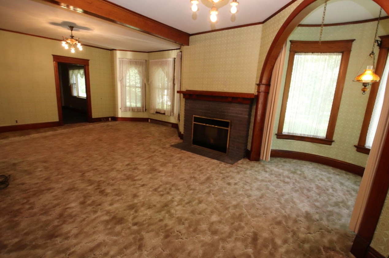 2114 Randolph Ave, New Holstein, WI 53061