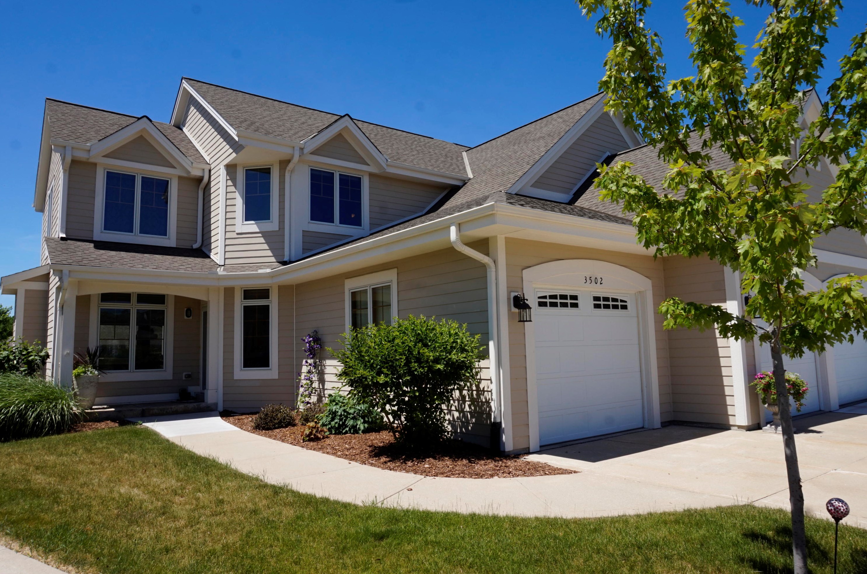 3502 Sequoia Cir, Waukesha, WI 53188