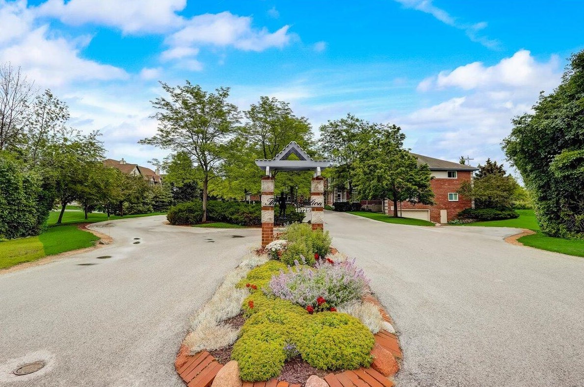 18125 W Wisconsin Ave #109, Brookfield, WI 53045