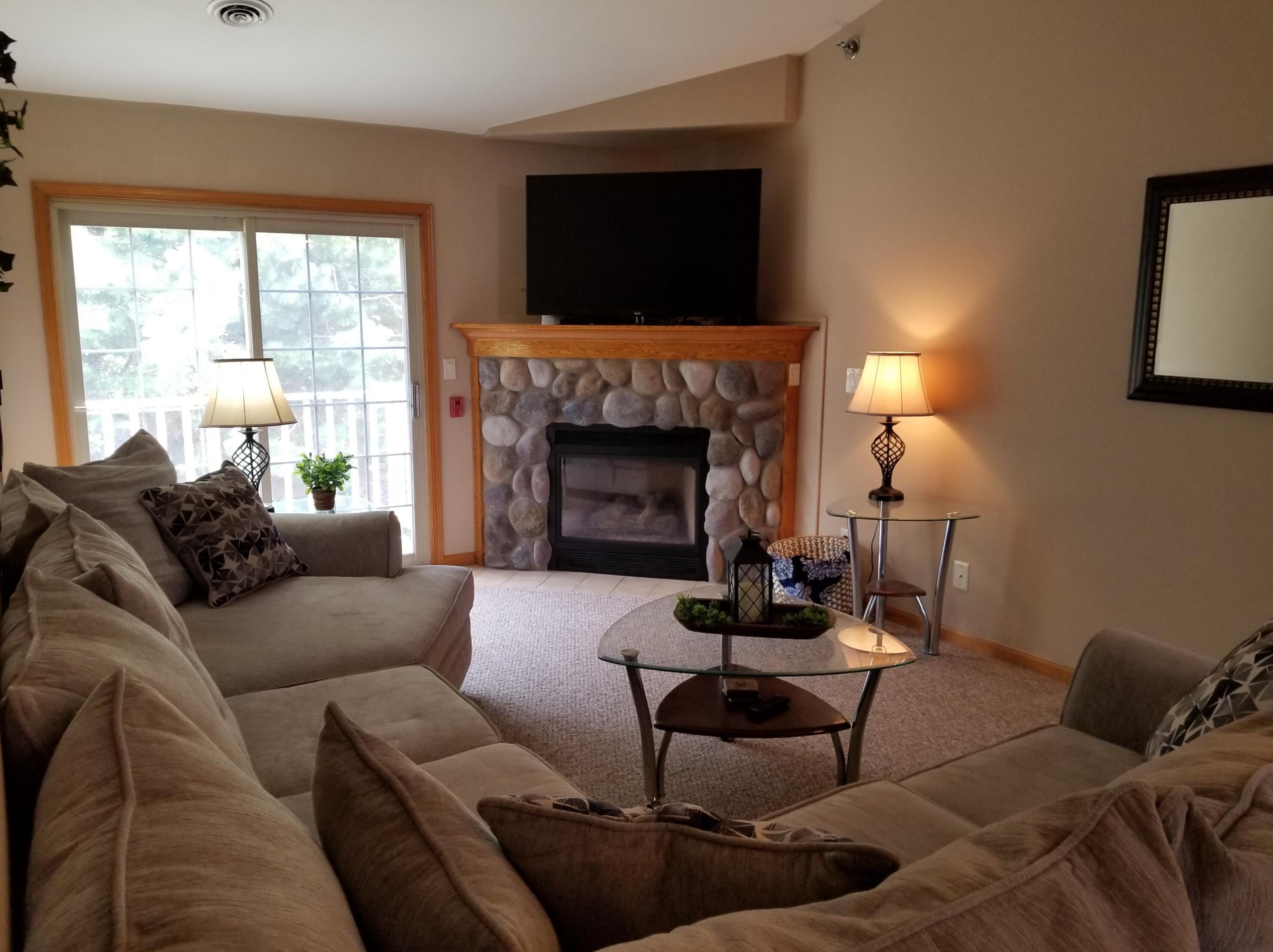 1507 Clarence Ct #6, West Bend, WI 53095