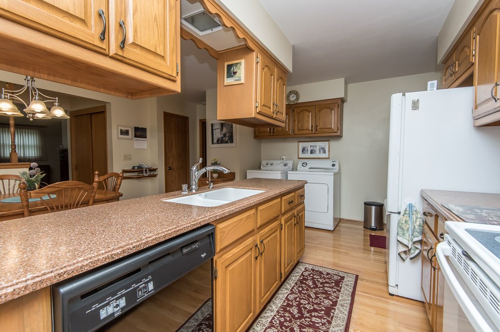285 N Arlington Ave, North Prairie, WI 53153