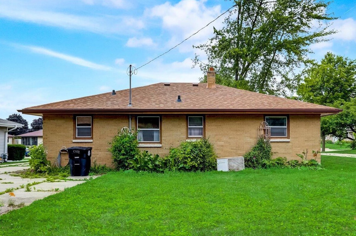 5378 Merrill Ave, Cudahy WI  53110-2112 exterior