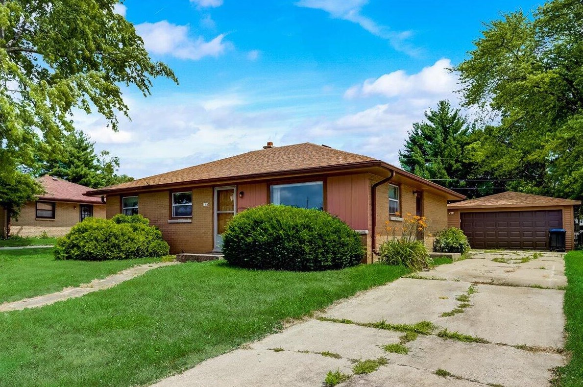 5378 Merrill Ave, Cudahy, WI 53110-2112