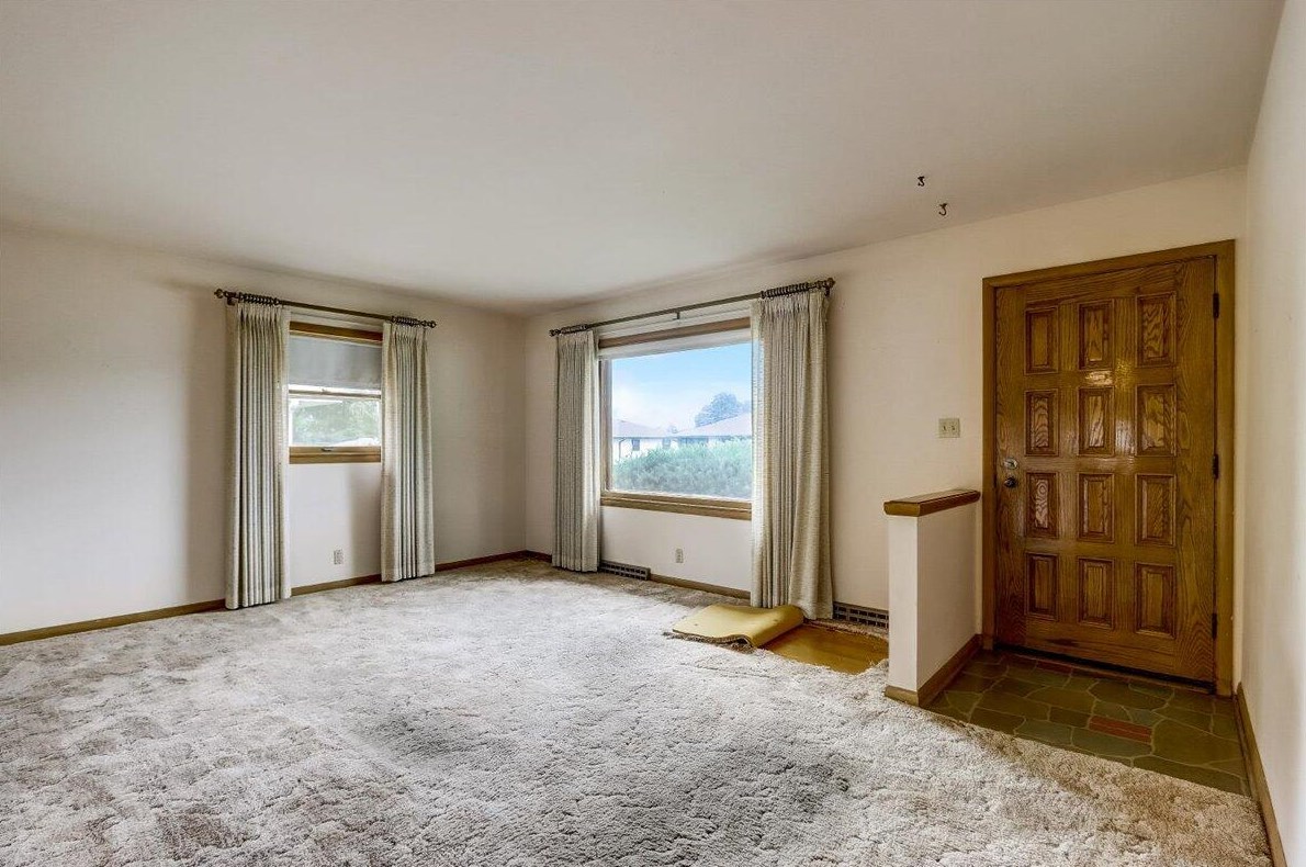 5378 Merrill Ave, Cudahy WI  53110-2112 exterior