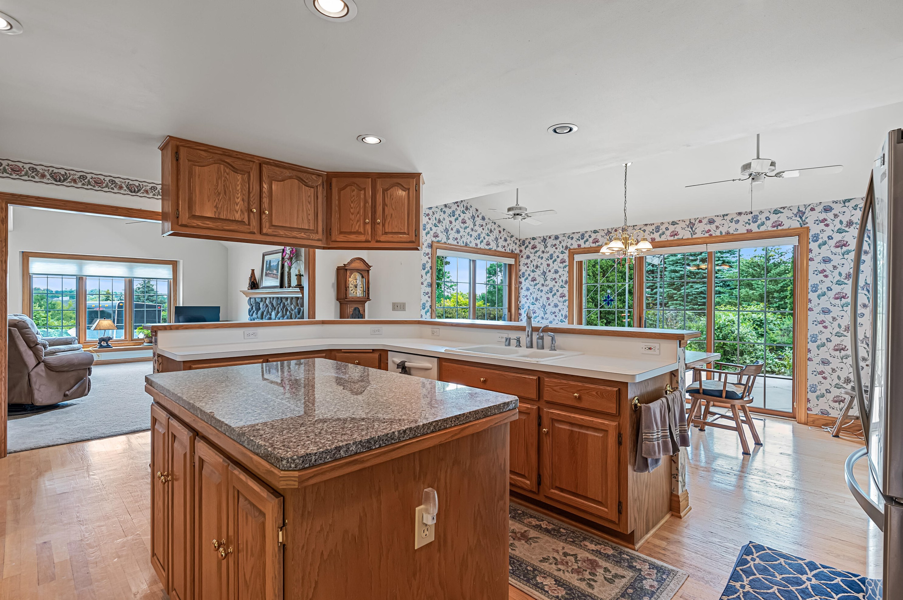 1936 Field Cliffe Dr, Richfield, WI 53076