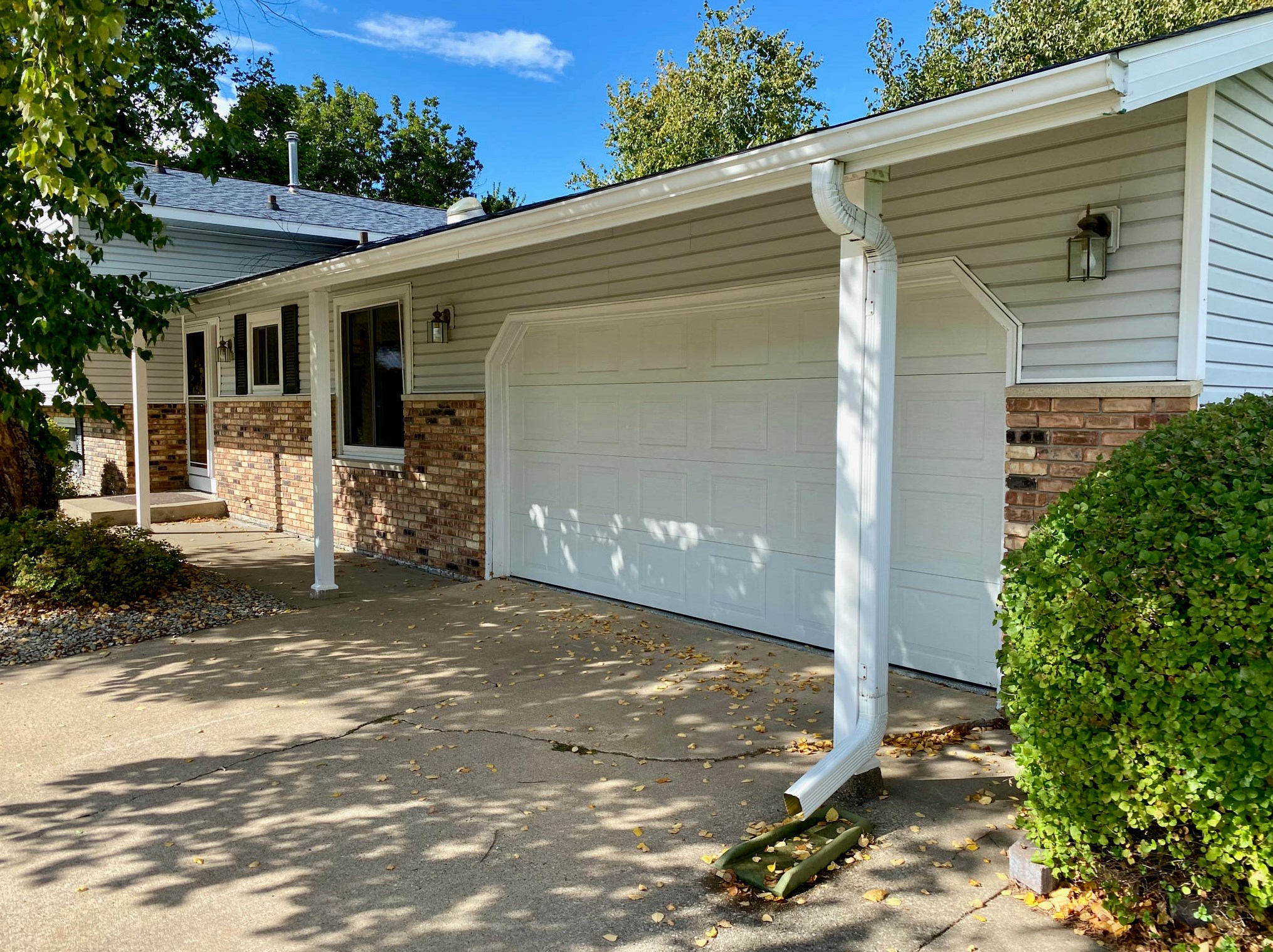 525 Grove St, Onalaska, WI 54650