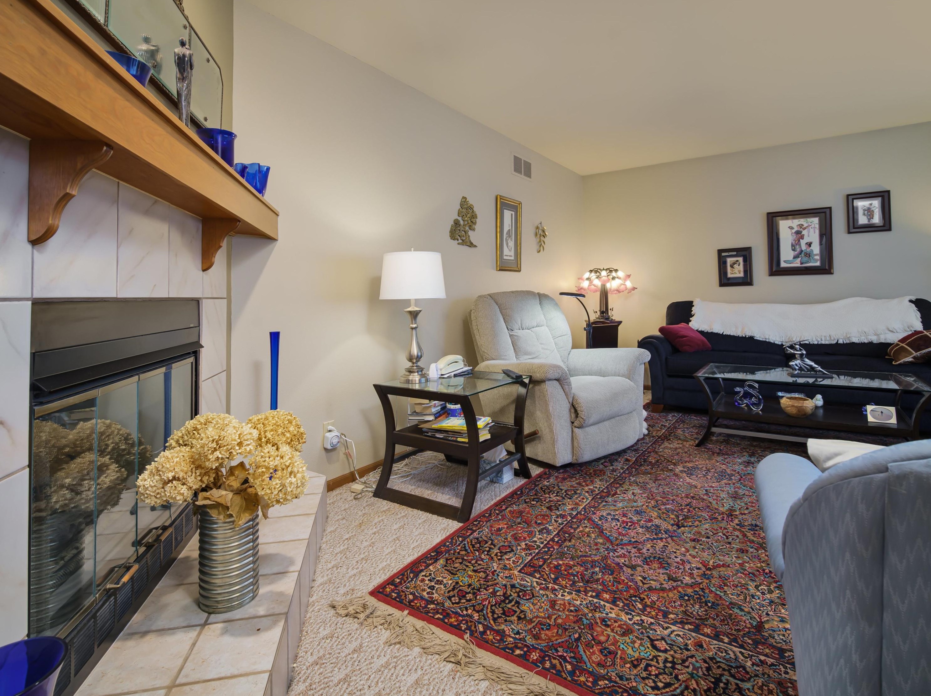 4462 Deerfield Ln, Manitowoc, WI 54220
