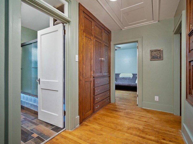 2411 9th St, Sheboygan WI  53083-4906 exterior