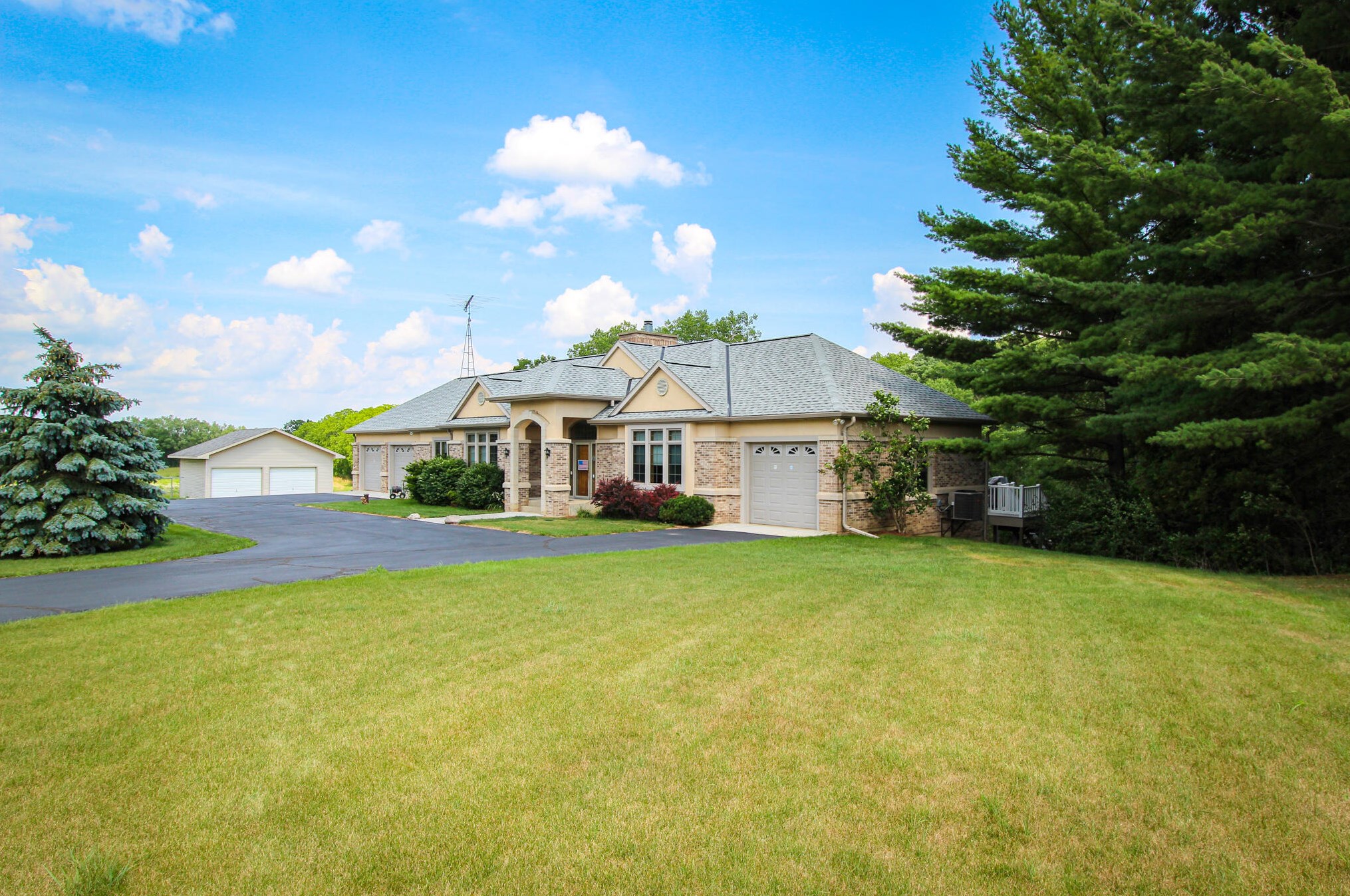 29120 Ketterhagen Rd, Lyons, WI 53105