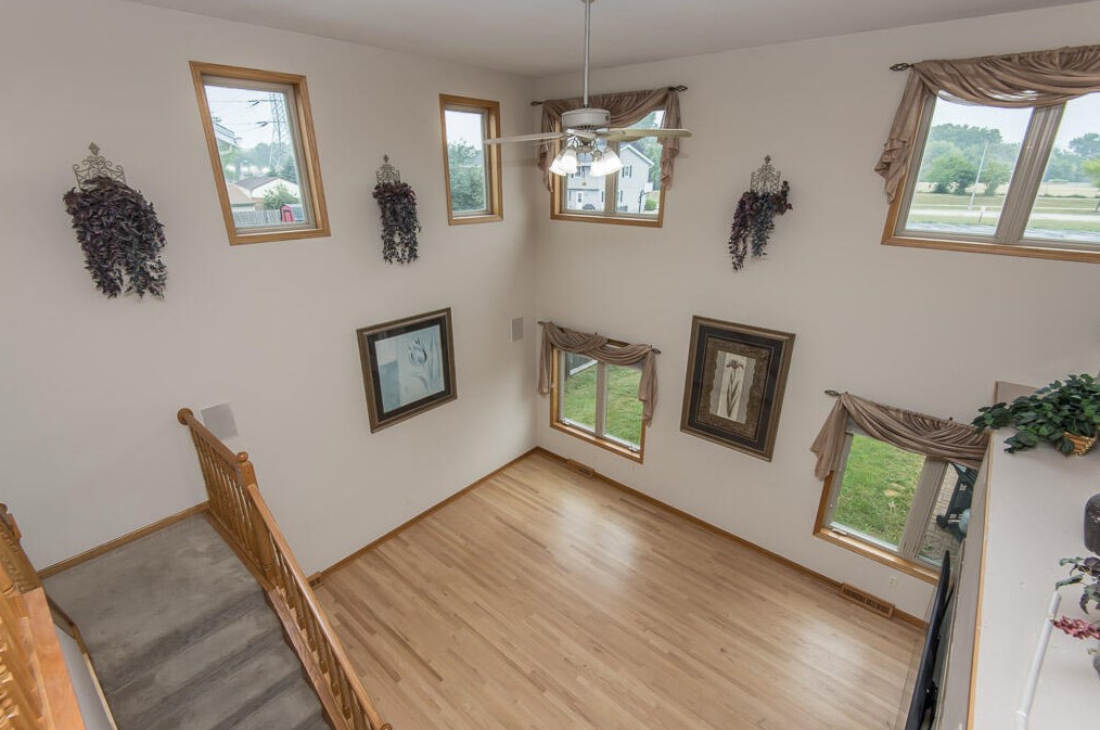6210 Elaine Ave, Cudahy WI  53110-2919 exterior