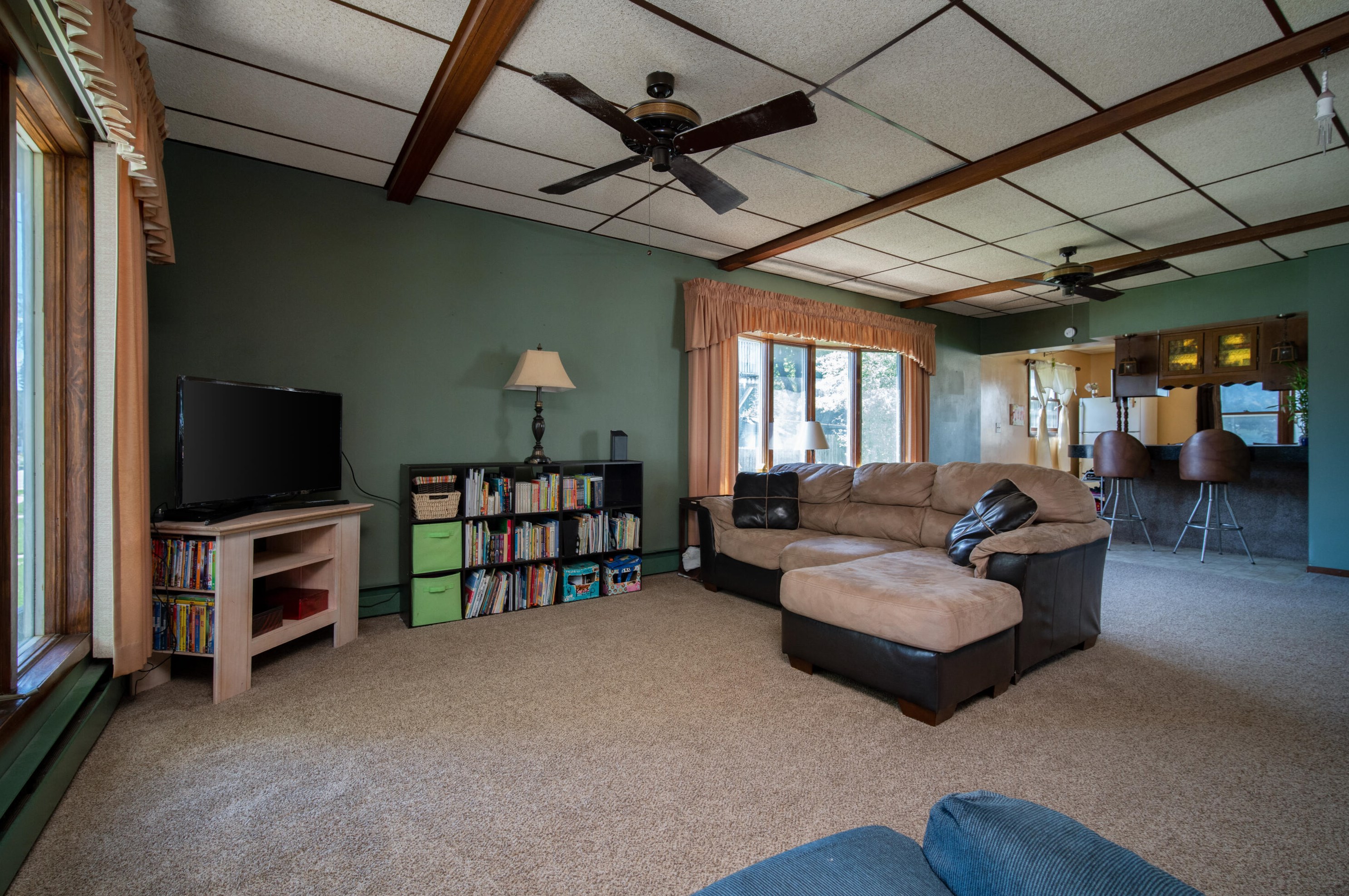 842 N 10th St, Manitowoc, WI 54220