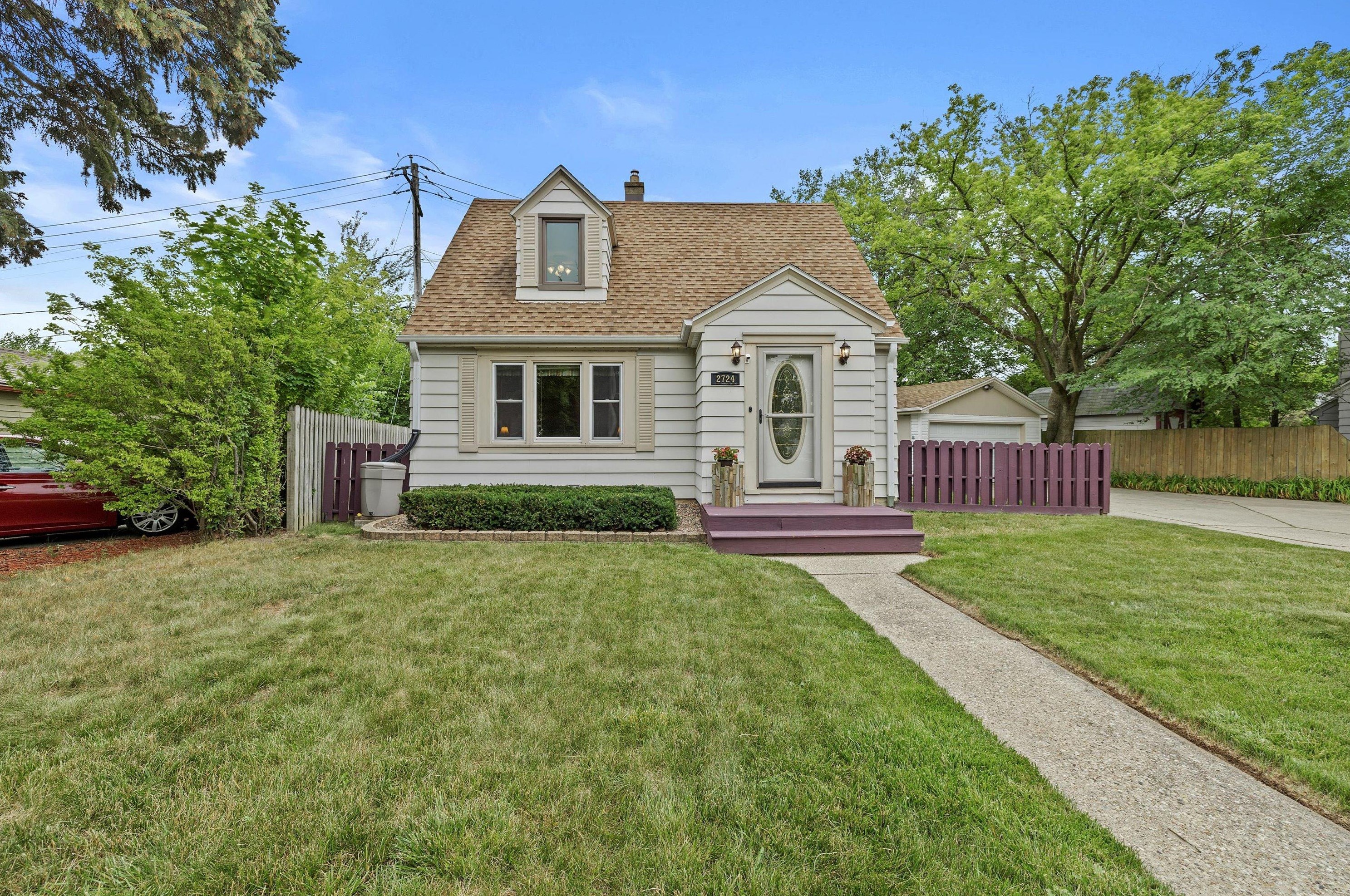 2724 S 88th St, Milwaukee, WI 53222