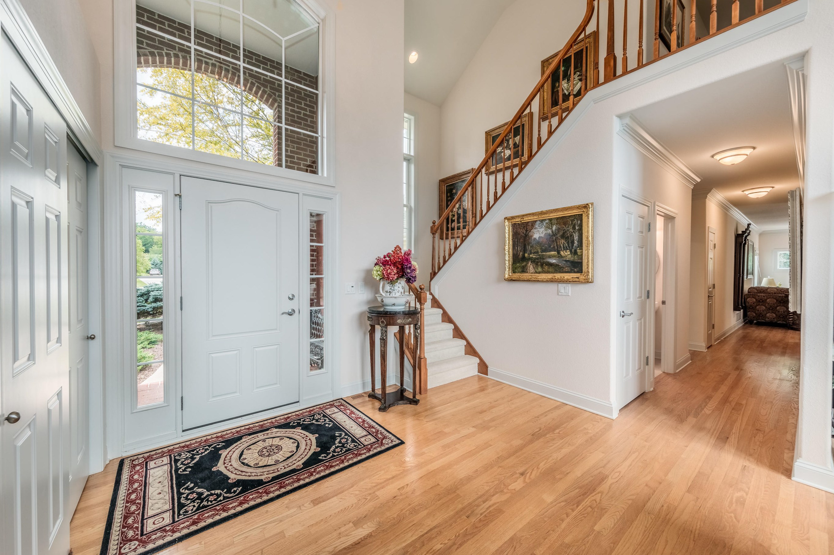 2450 Mound Zion Woods Ct, Brookfield, WI 53005