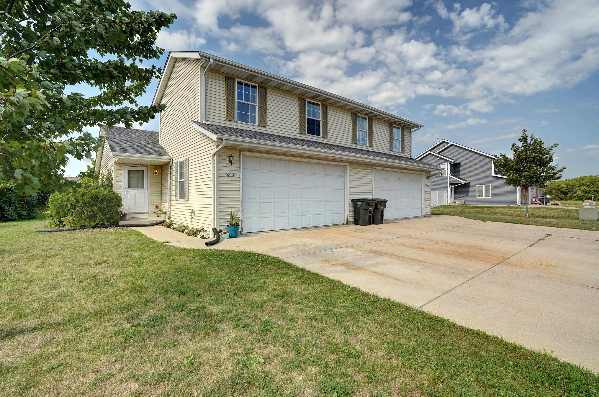 516 N 6th St, Waterford, WI 53185