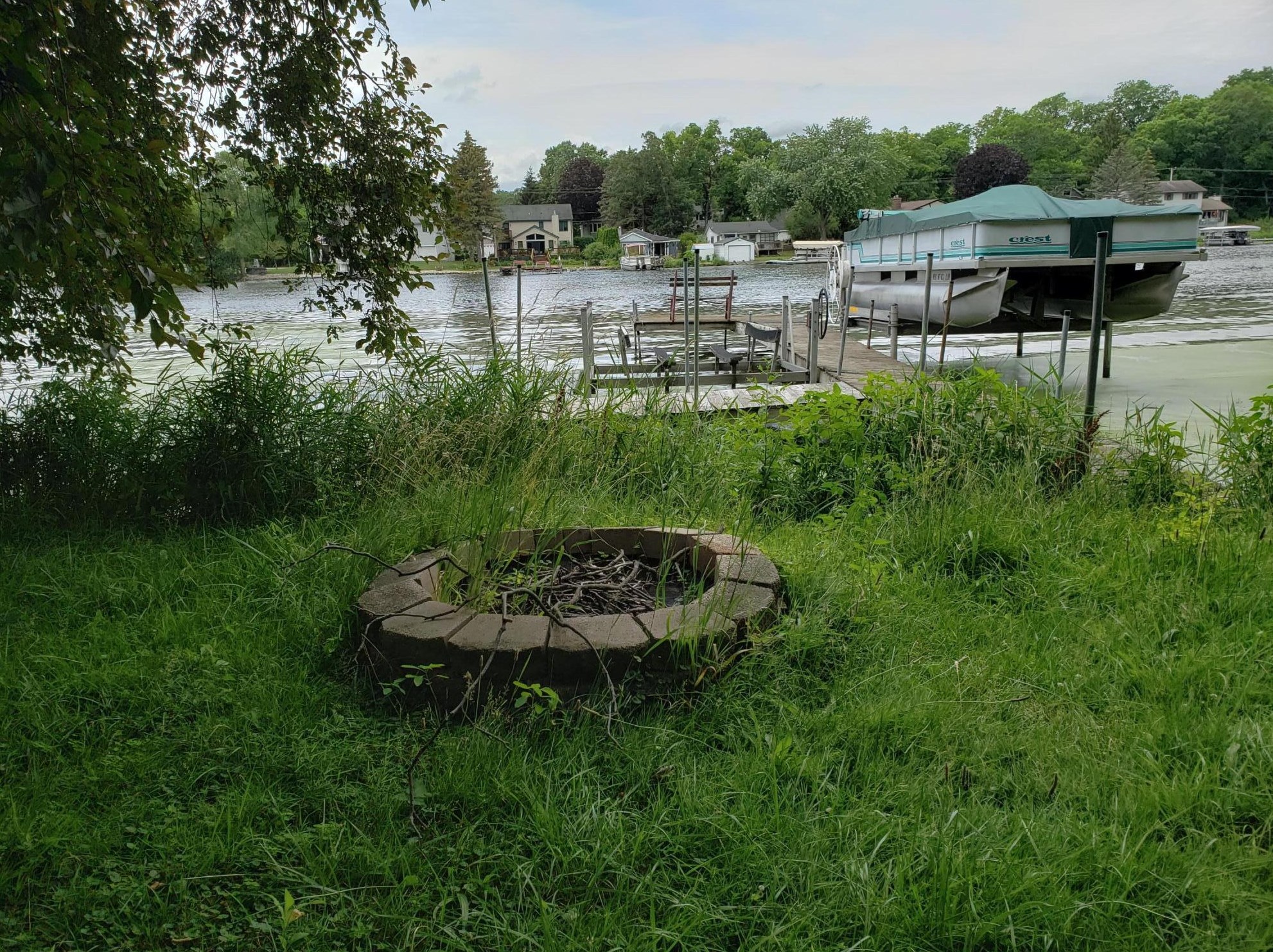 4600 Empire Ln, Waterford, WI 53185