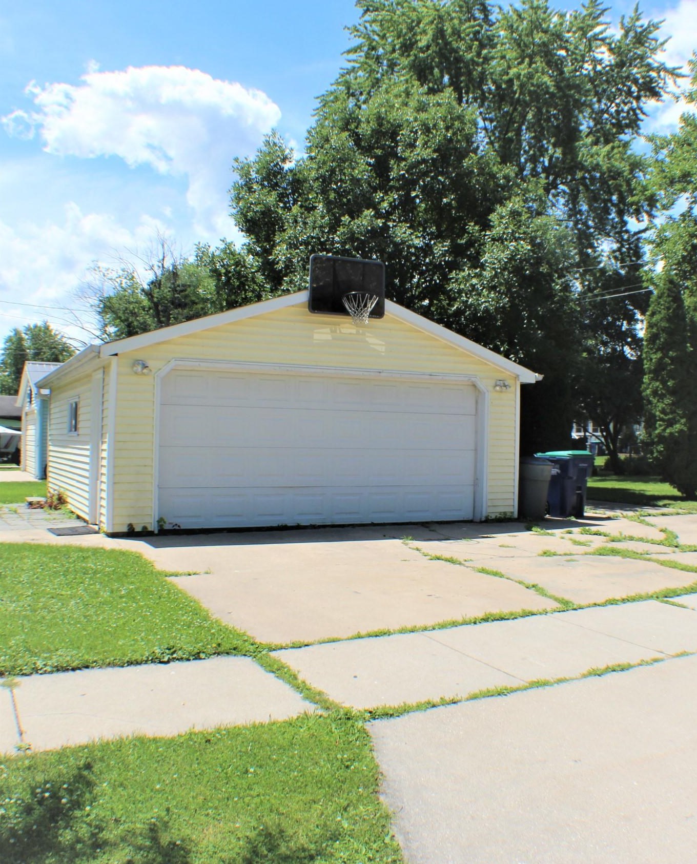 861 Wisconsin Ave, Fond du Lac, WI 54937