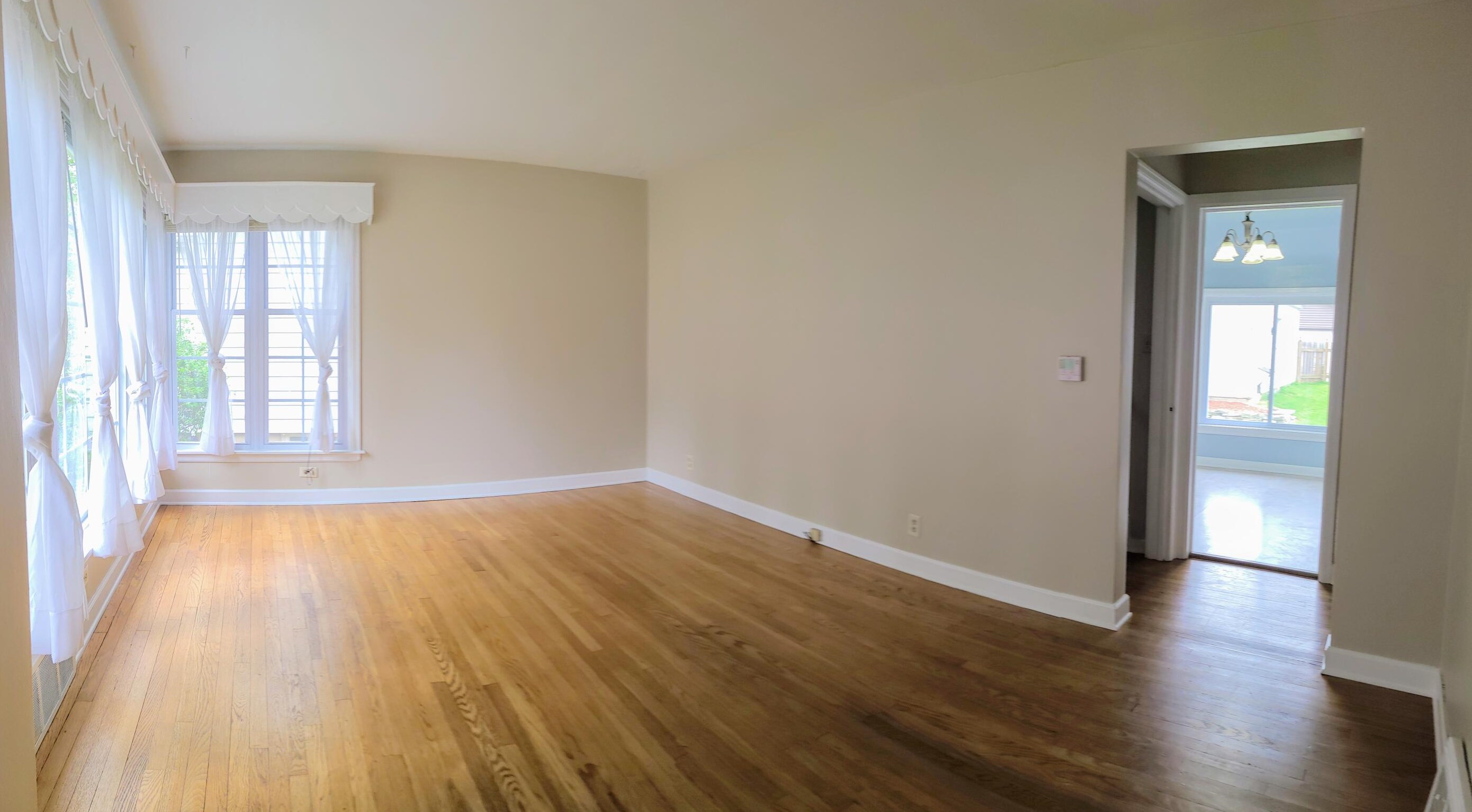 8017 W Center St, Milwaukee, WI 53222