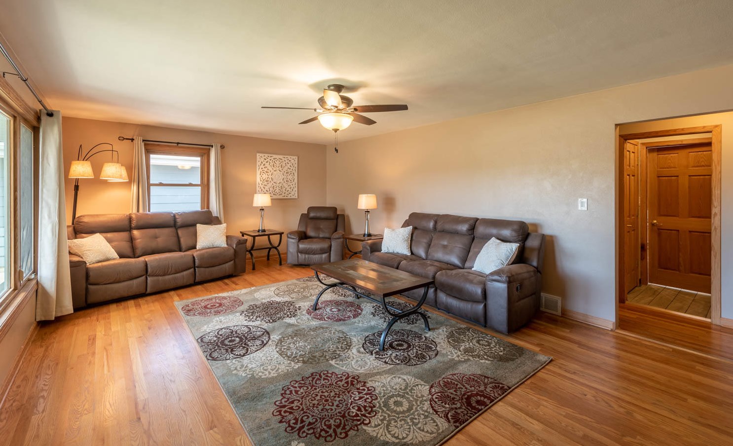 2031 80th Pl, Kenosha, WI 53143