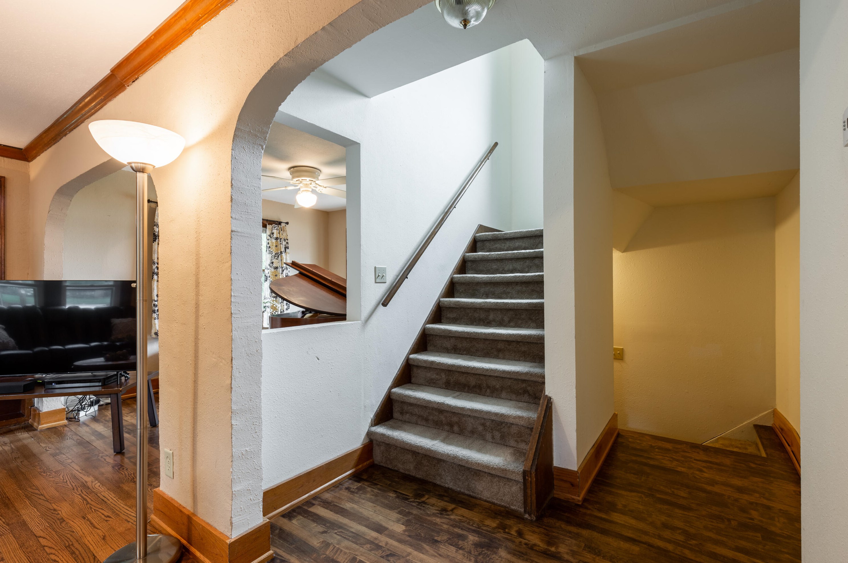 348 W Wisconsin Ave, Pewaukee, WI 53072