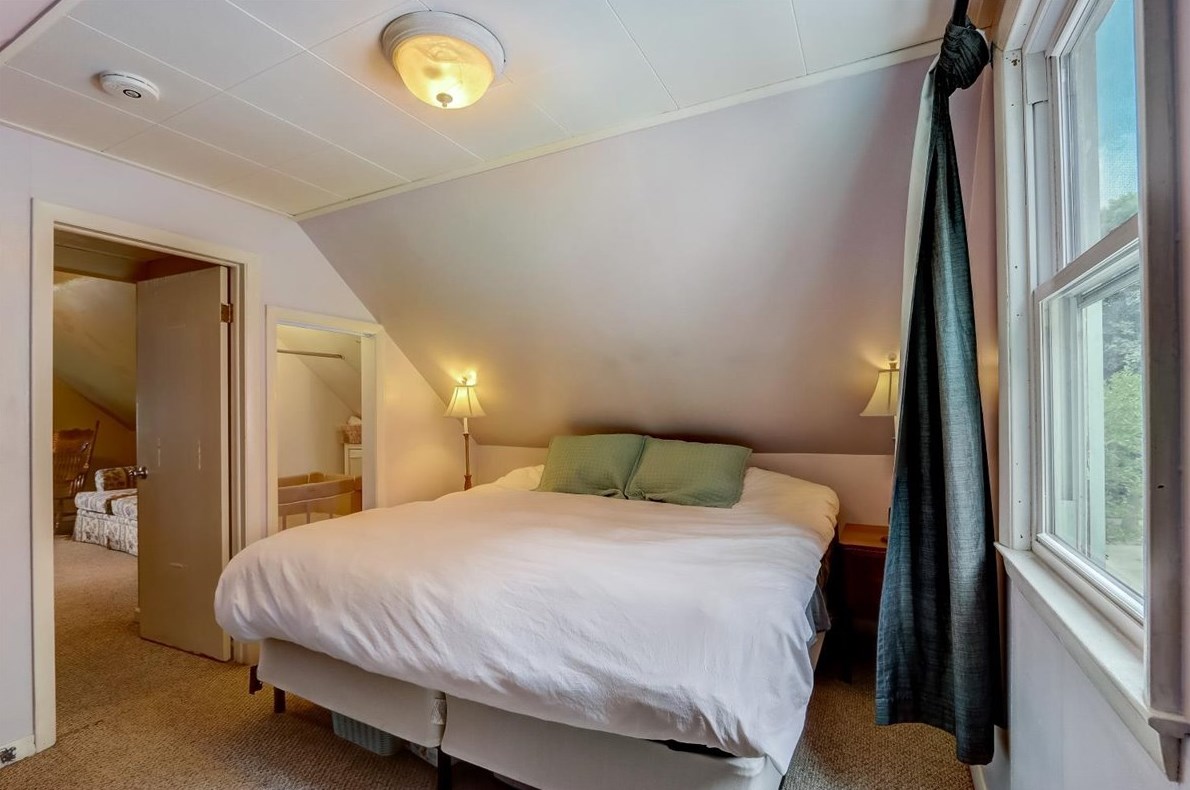 3172 80th St, Milwaukee WI  53219-3501 exterior