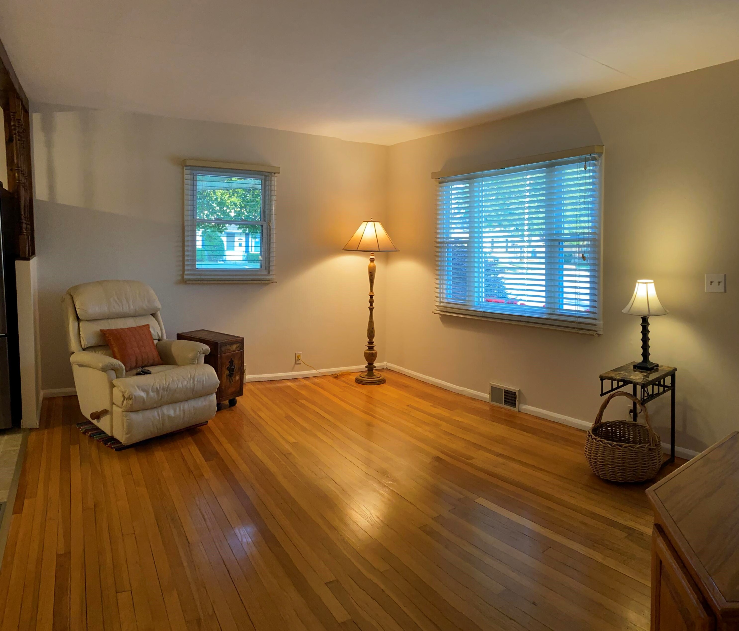 2300 Mitchell St, Racine, WI 53403-3014