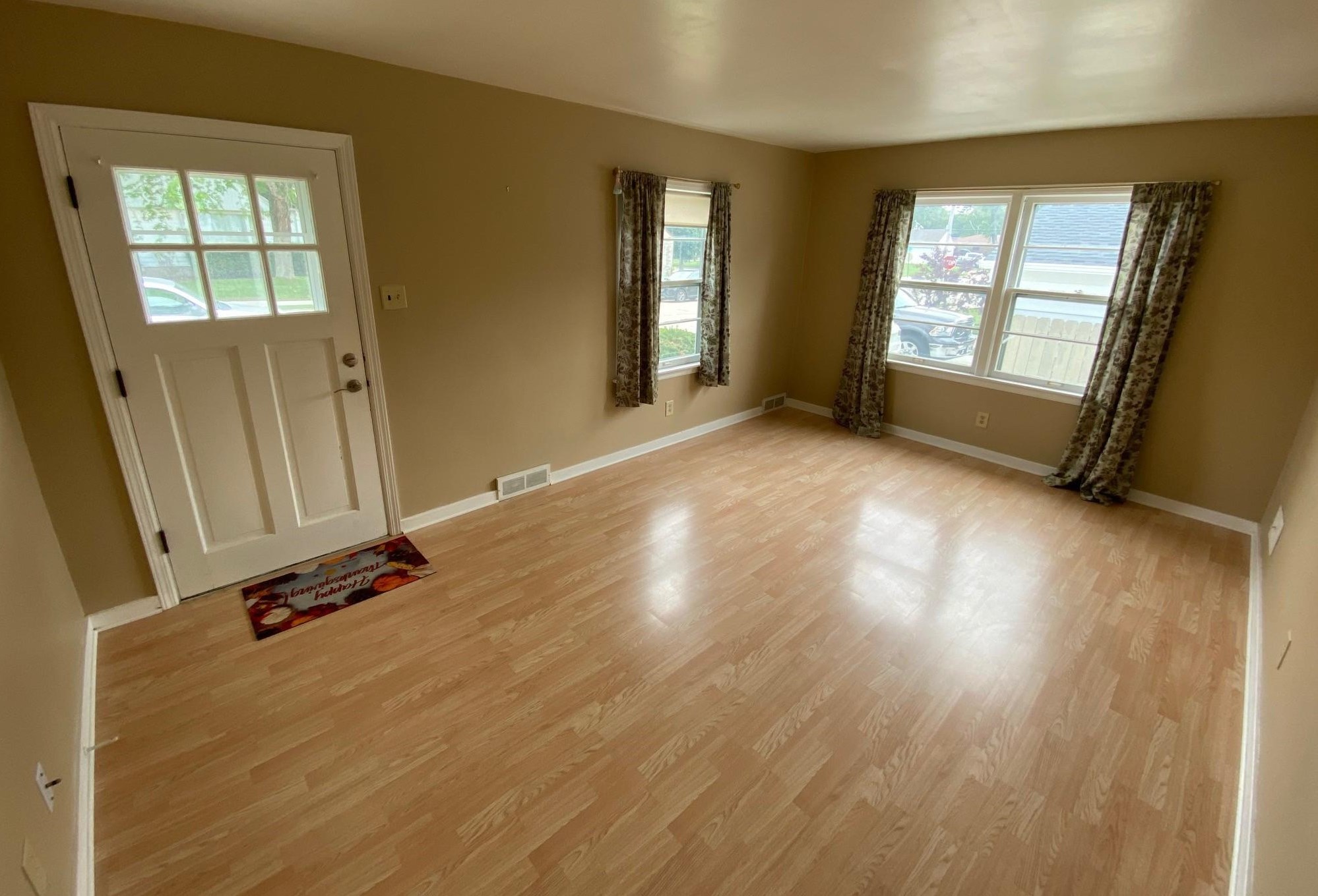 2216 Cooper Ave, Sheboygan, WI 53083-4533