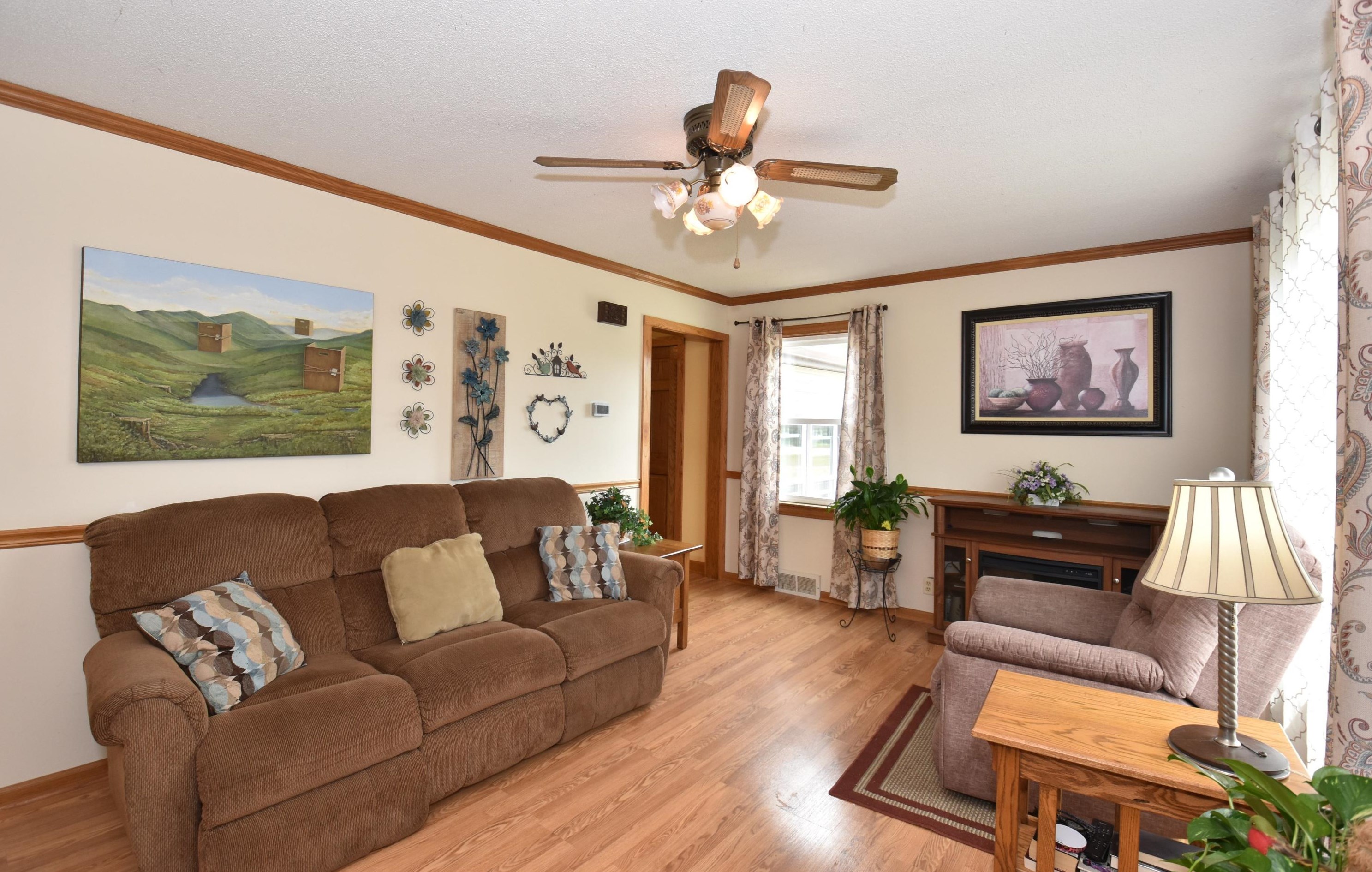 9112 Northwestern Ave, Racine, WI 53406-1614