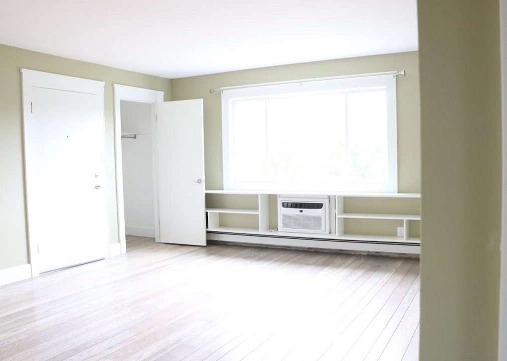 2174 Division St #8, East Troy, WI 53120