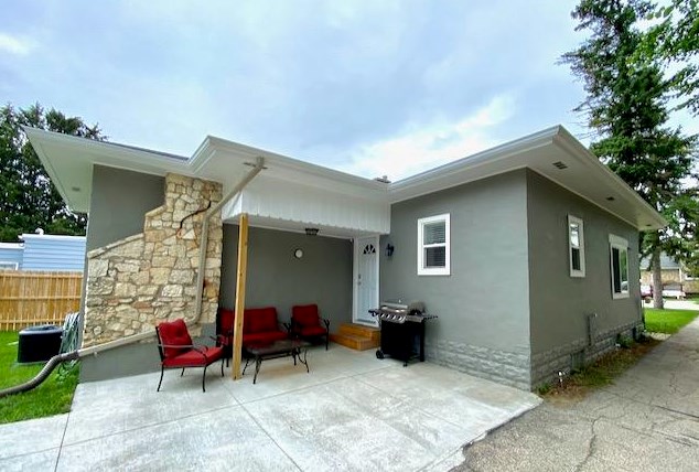 1901 Wall St, Waukesha, WI 53188