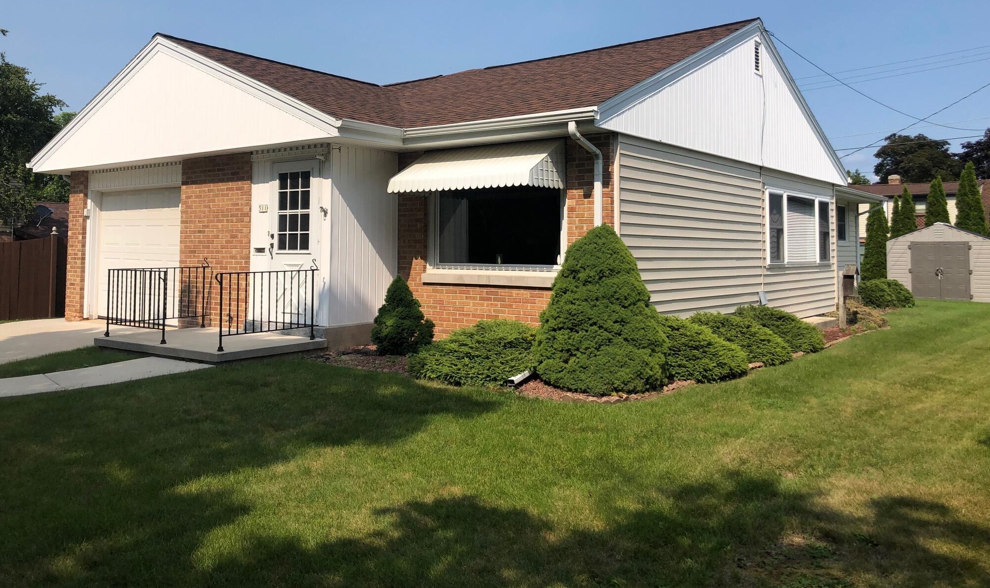 511 S 32nd St, Manitowoc, WI 54220