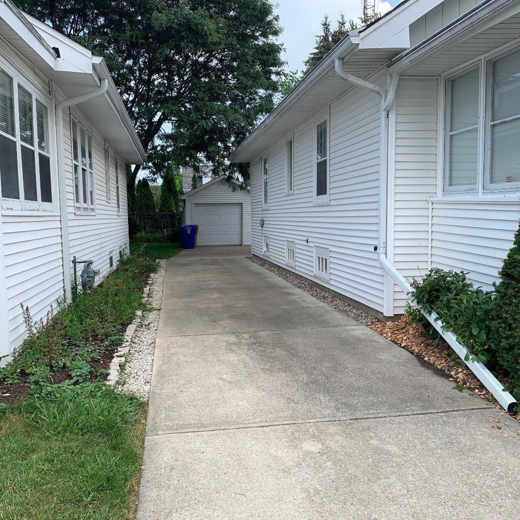 7115 32nd Ave, Kenosha, WI 53142