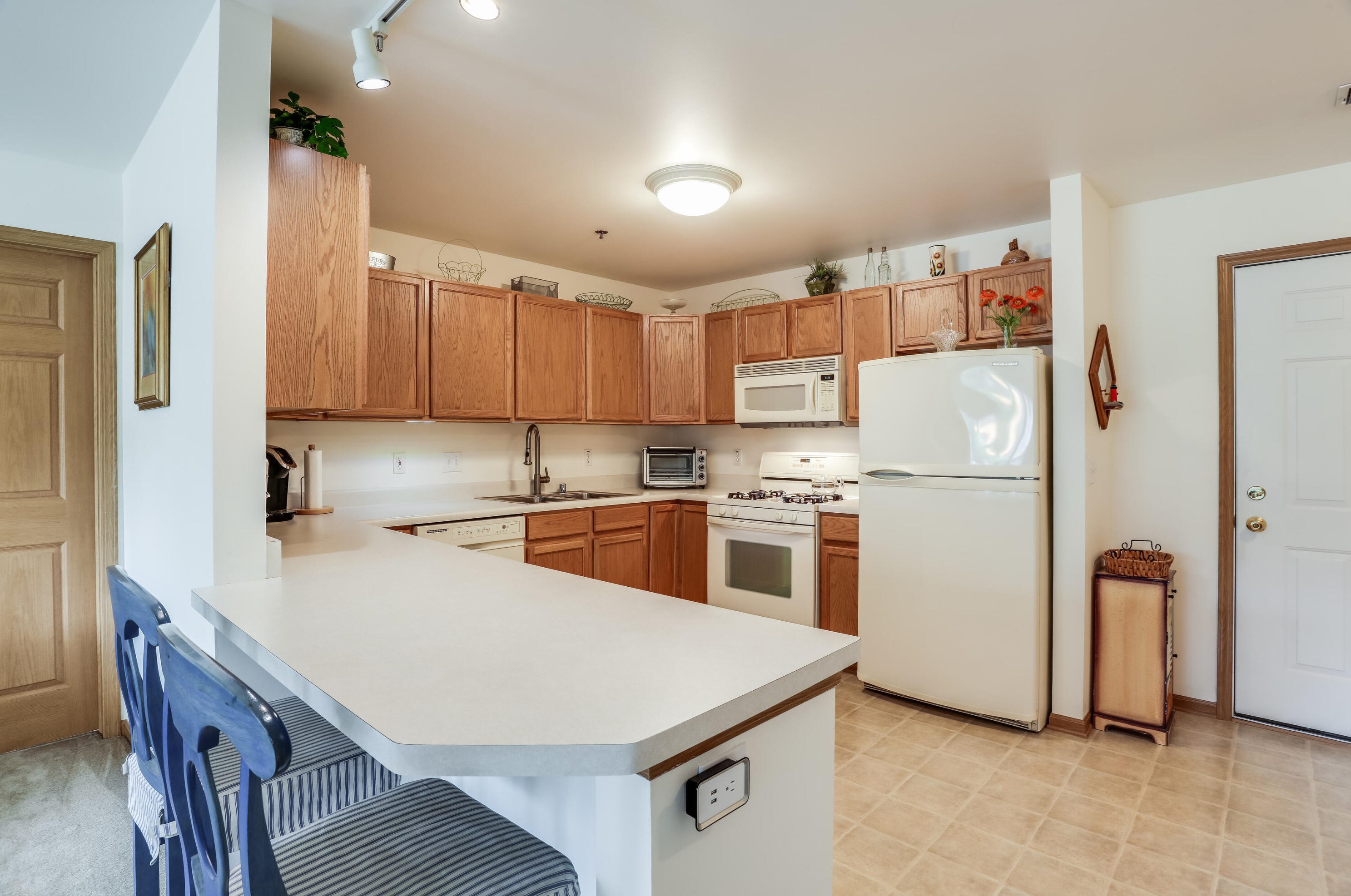 418 56th St #114, Kenosha, WI 53140