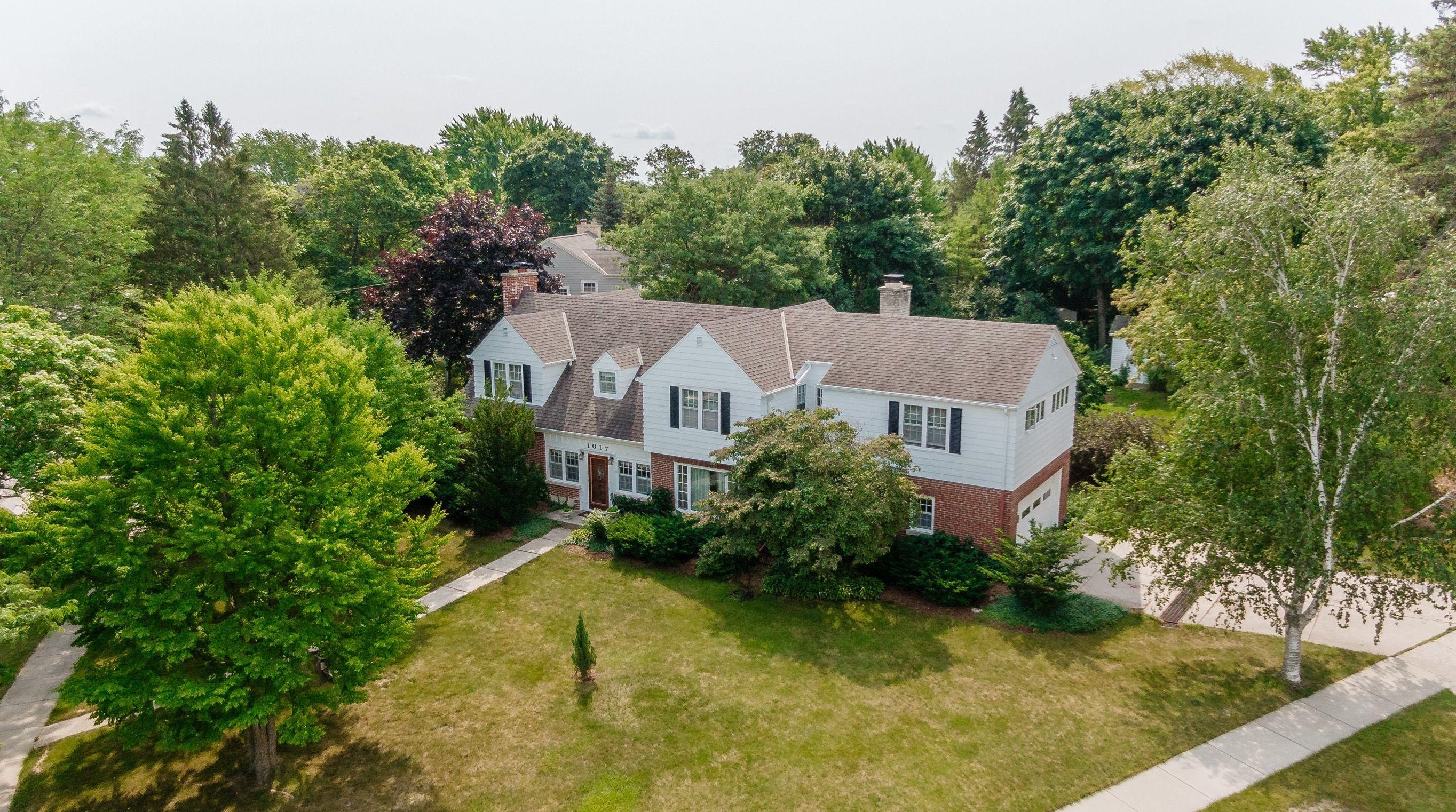 1017 Summit Dr, West Bend, WI 53095