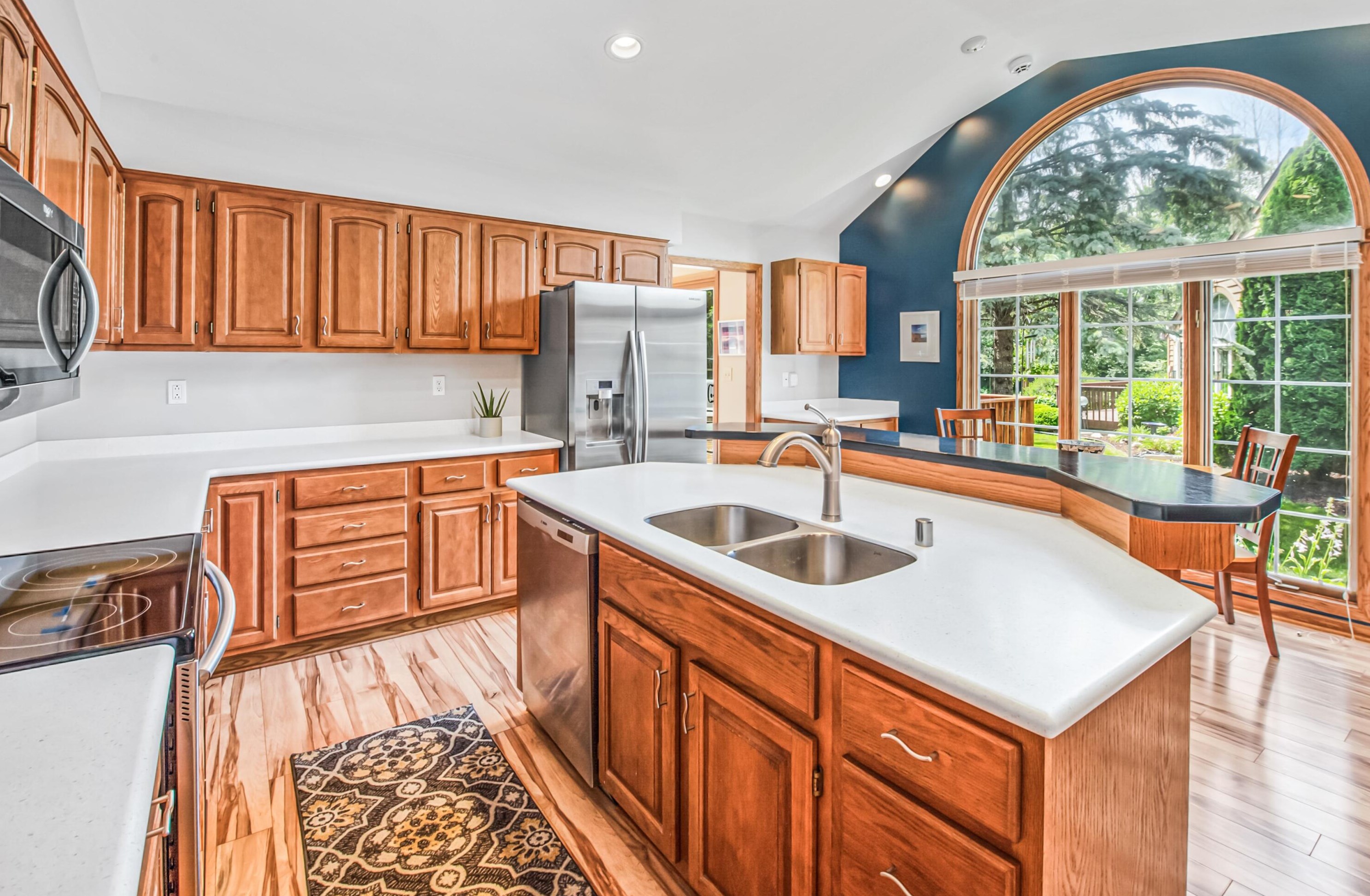 7739 Maple Ridge Ct, Hales Corners, WI 53132-9641