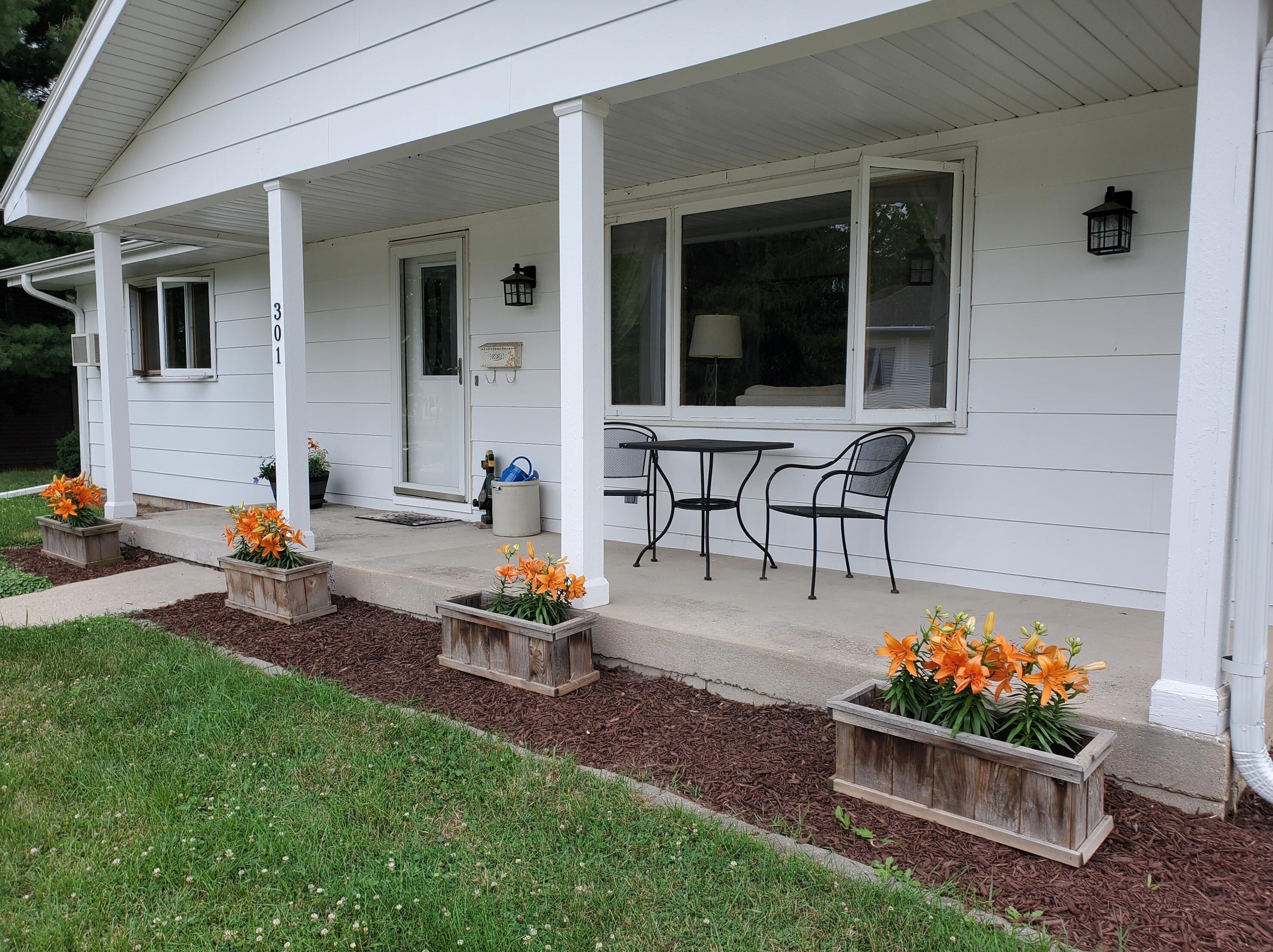 301 Broad St, Elkhorn, WI 53121-1832