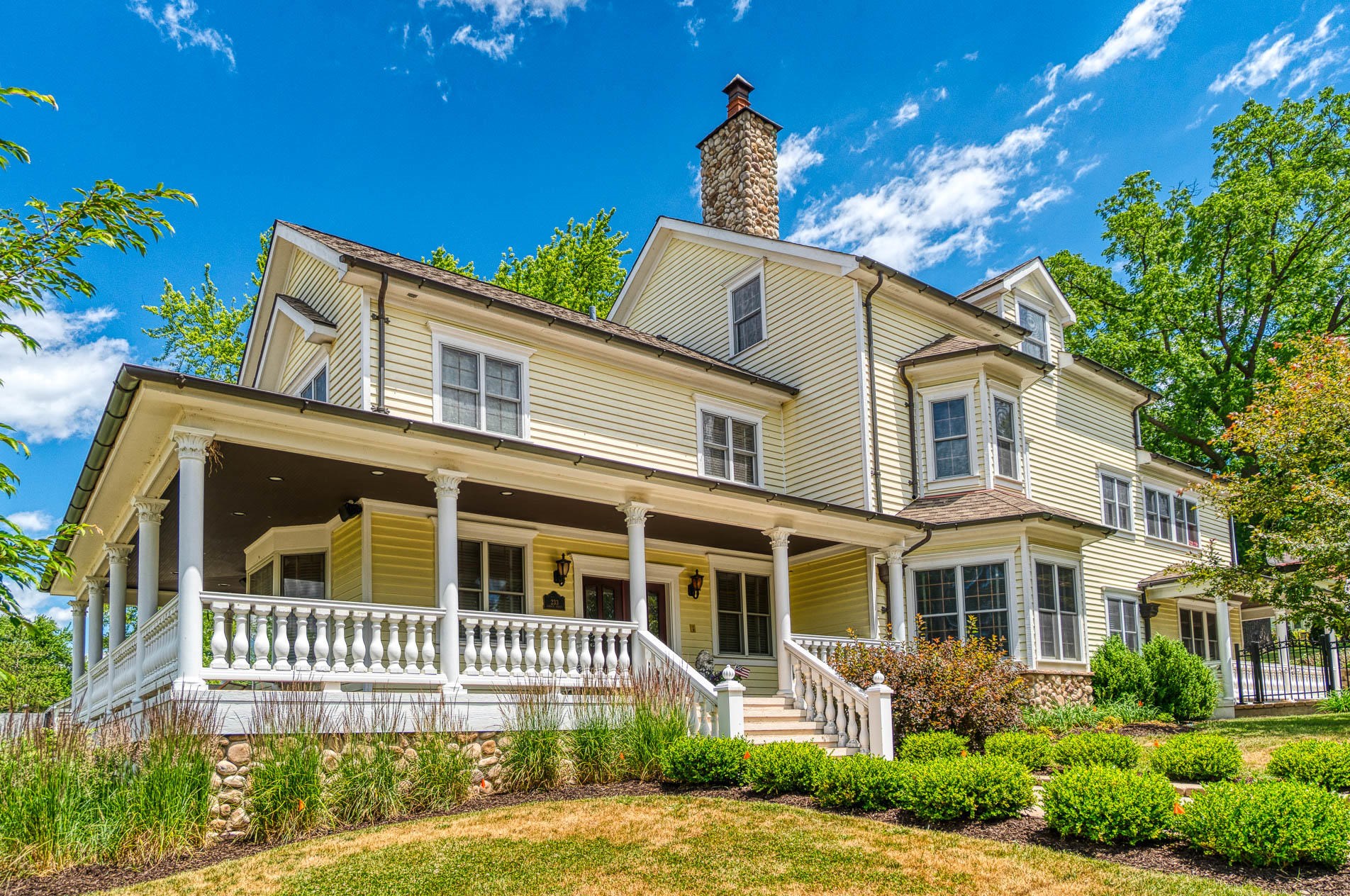 233 Darwin St, Lake Geneva, WI 53147