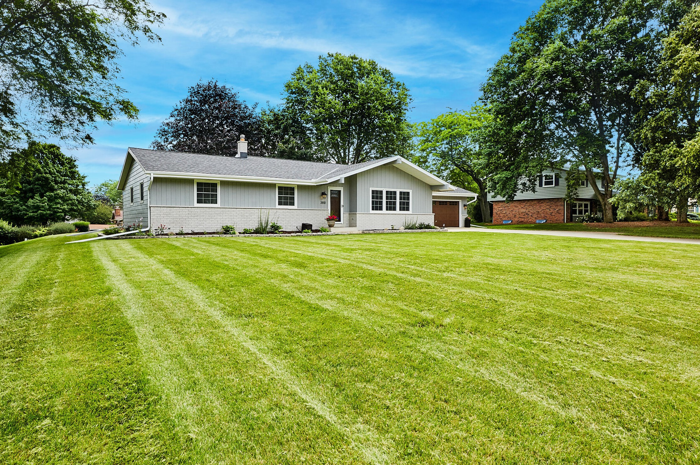 3810 Arroyo Rd, Brookfield, WI 53045-1436