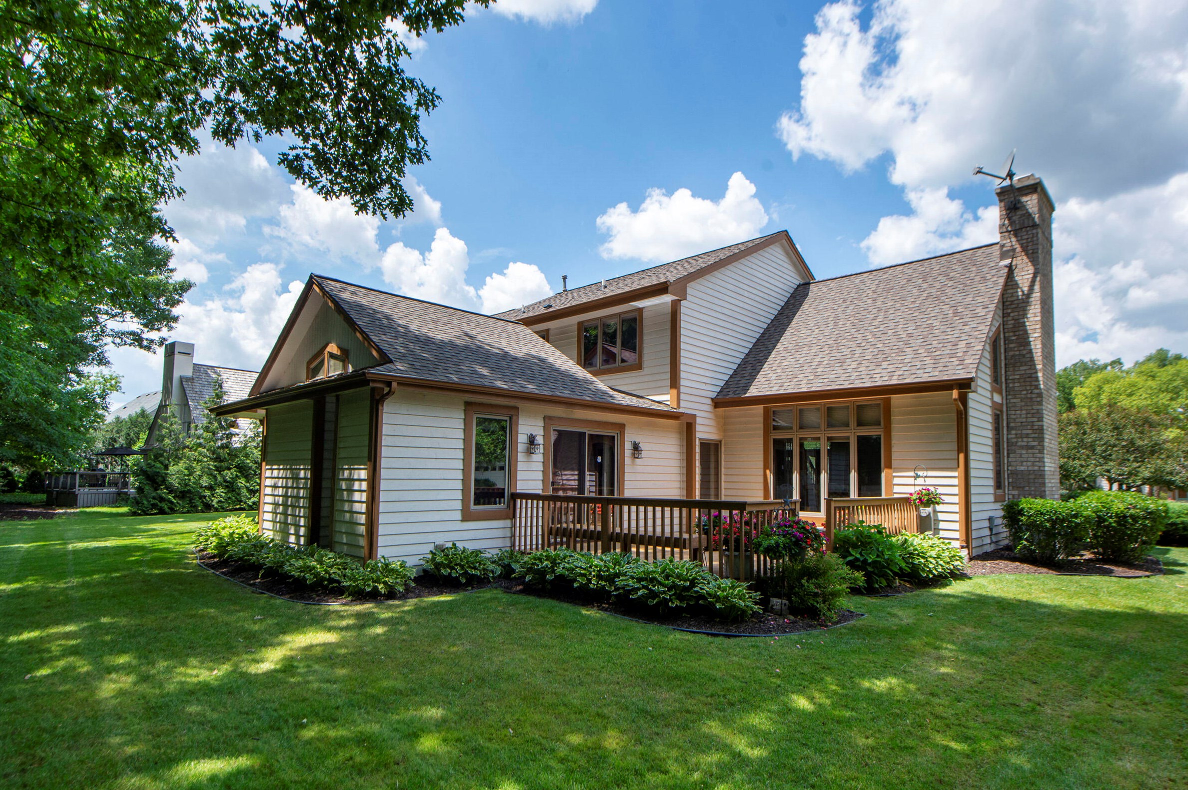 19275 Baythorn Way, Brookfield, WI 53045-3815