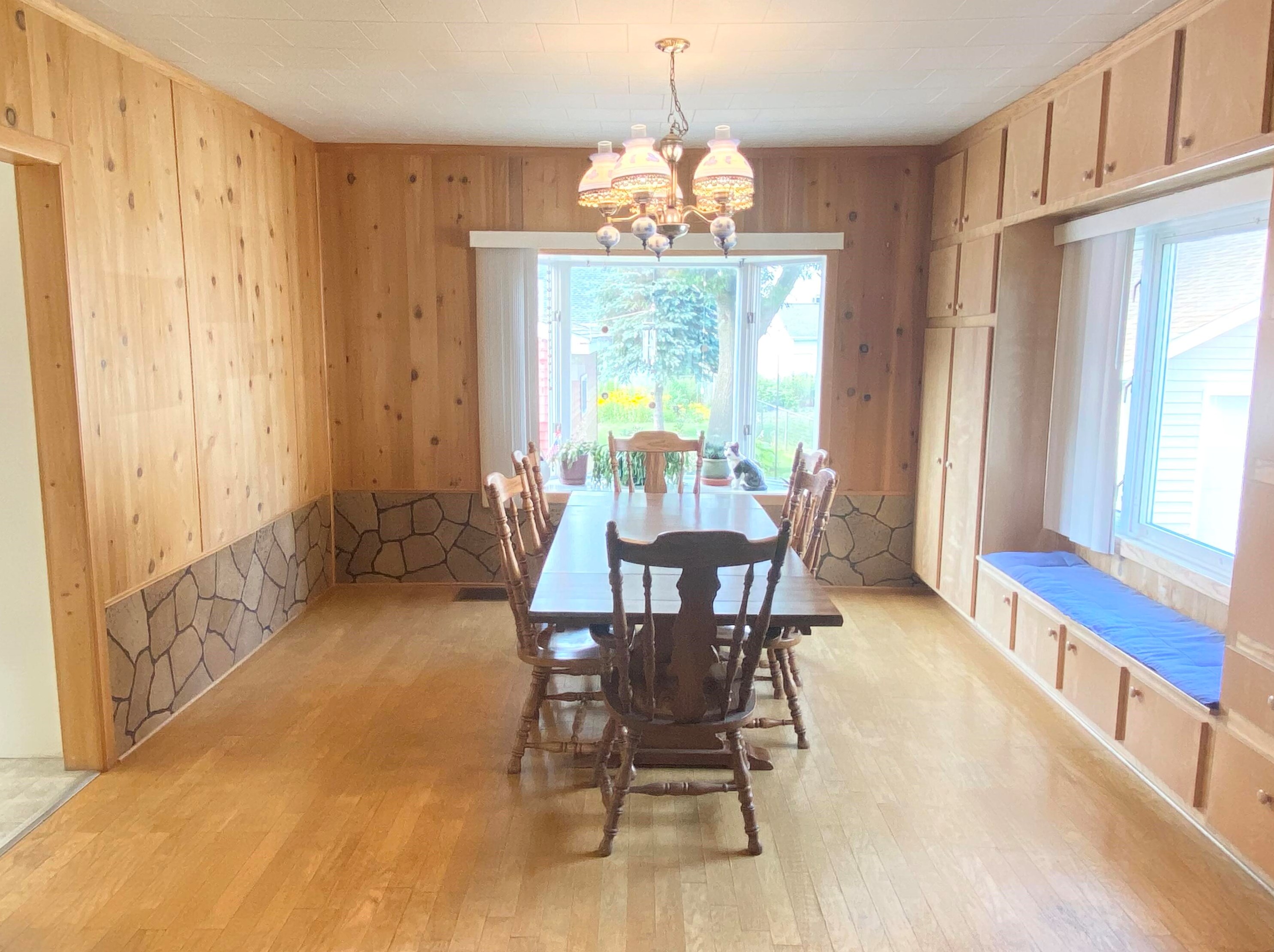 2304 13th St, Two Rivers, WI 54241