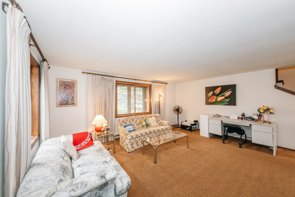 14835 W Janice Ct, Waukesha, WI 53151