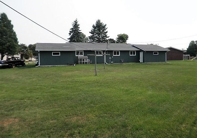 902 Parkway Ct #904, Two Rivers, WI 54241