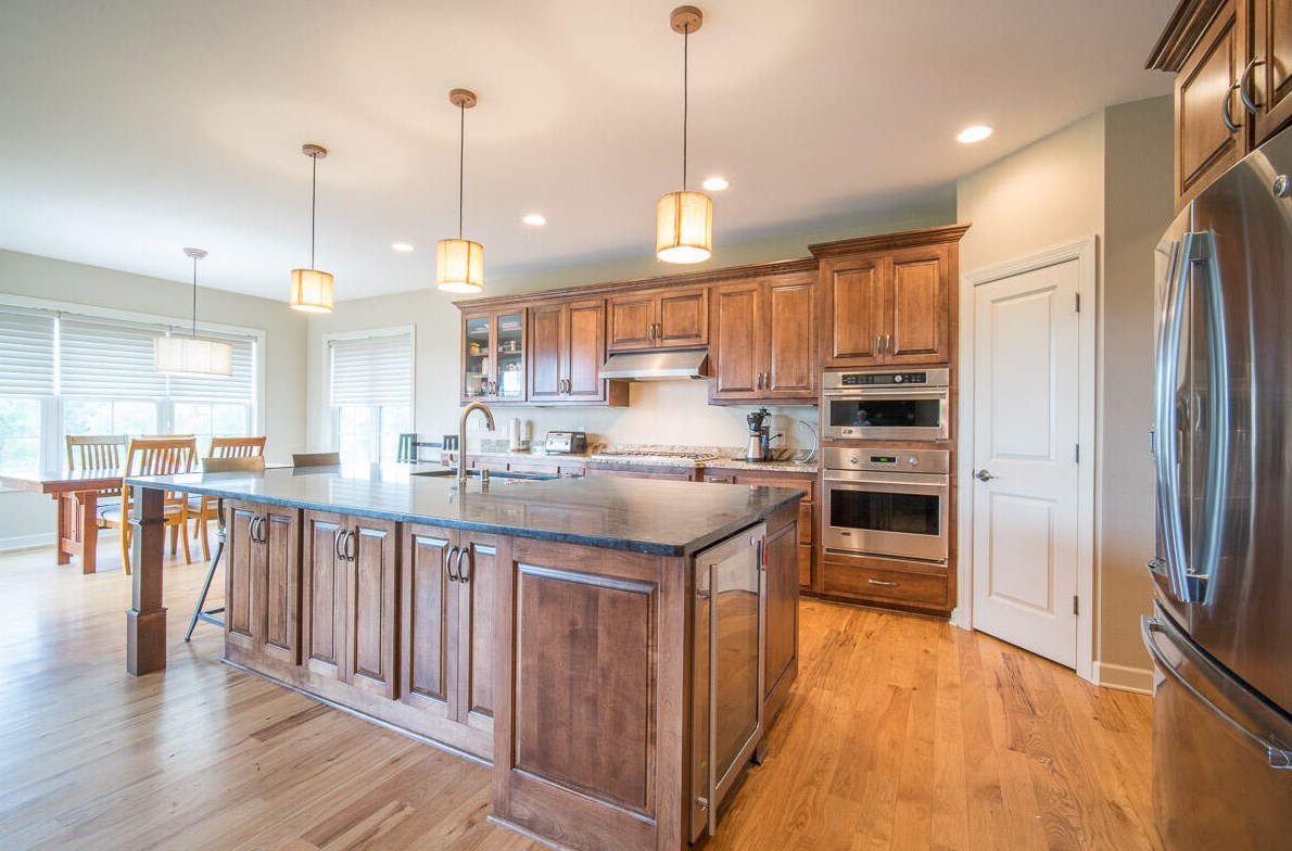 11453 N Oakview Ct, Thiensville, WI 53092