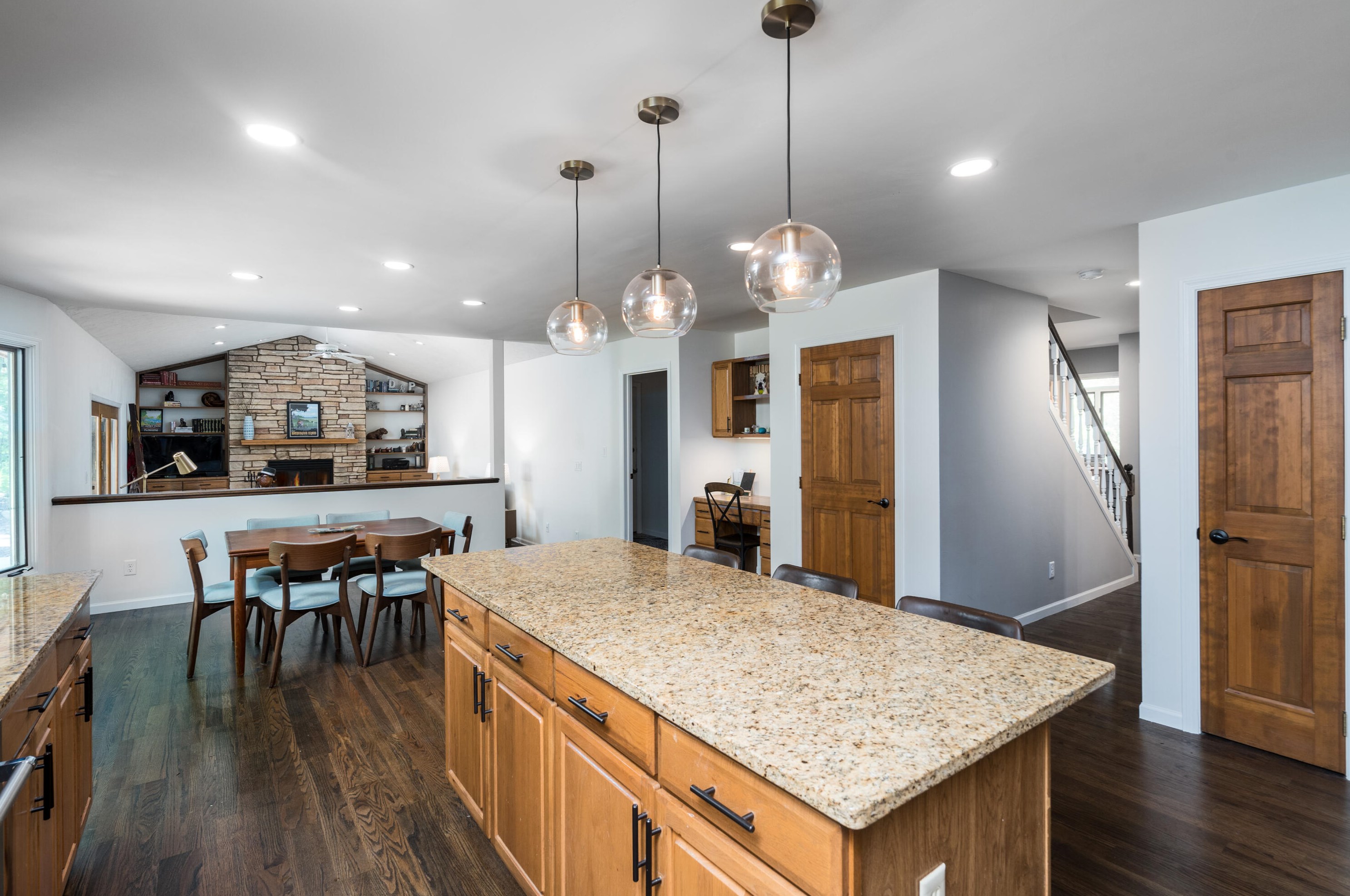 940 Satinwood Ct, Brookfield WI  53005-6852 exterior