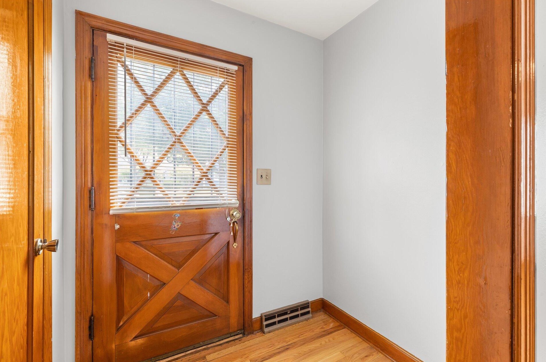 3213 S Burrell St, Milwaukee, WI 53207