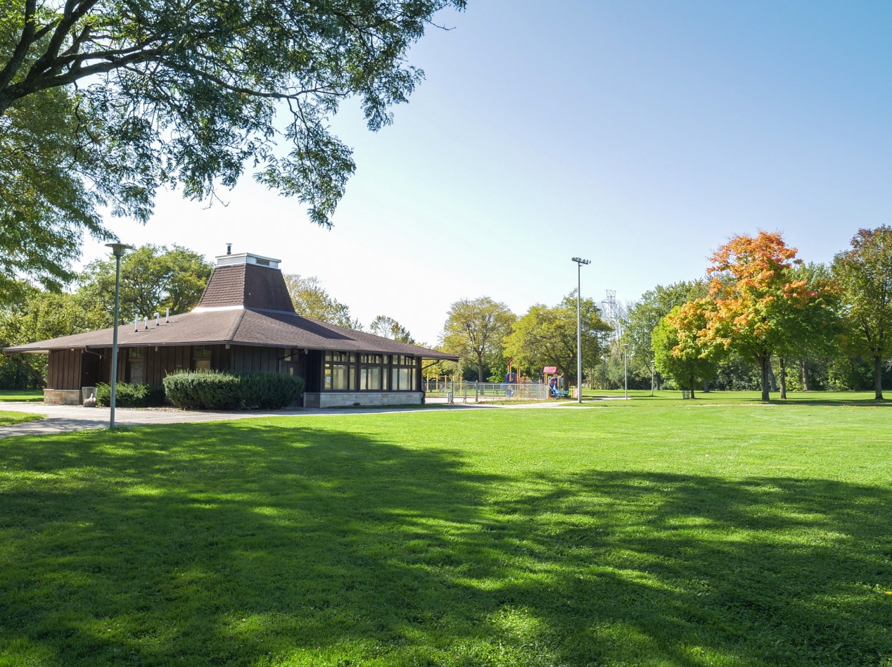 9710 Howard Ave, Milwaukee WI  53228-1352 exterior