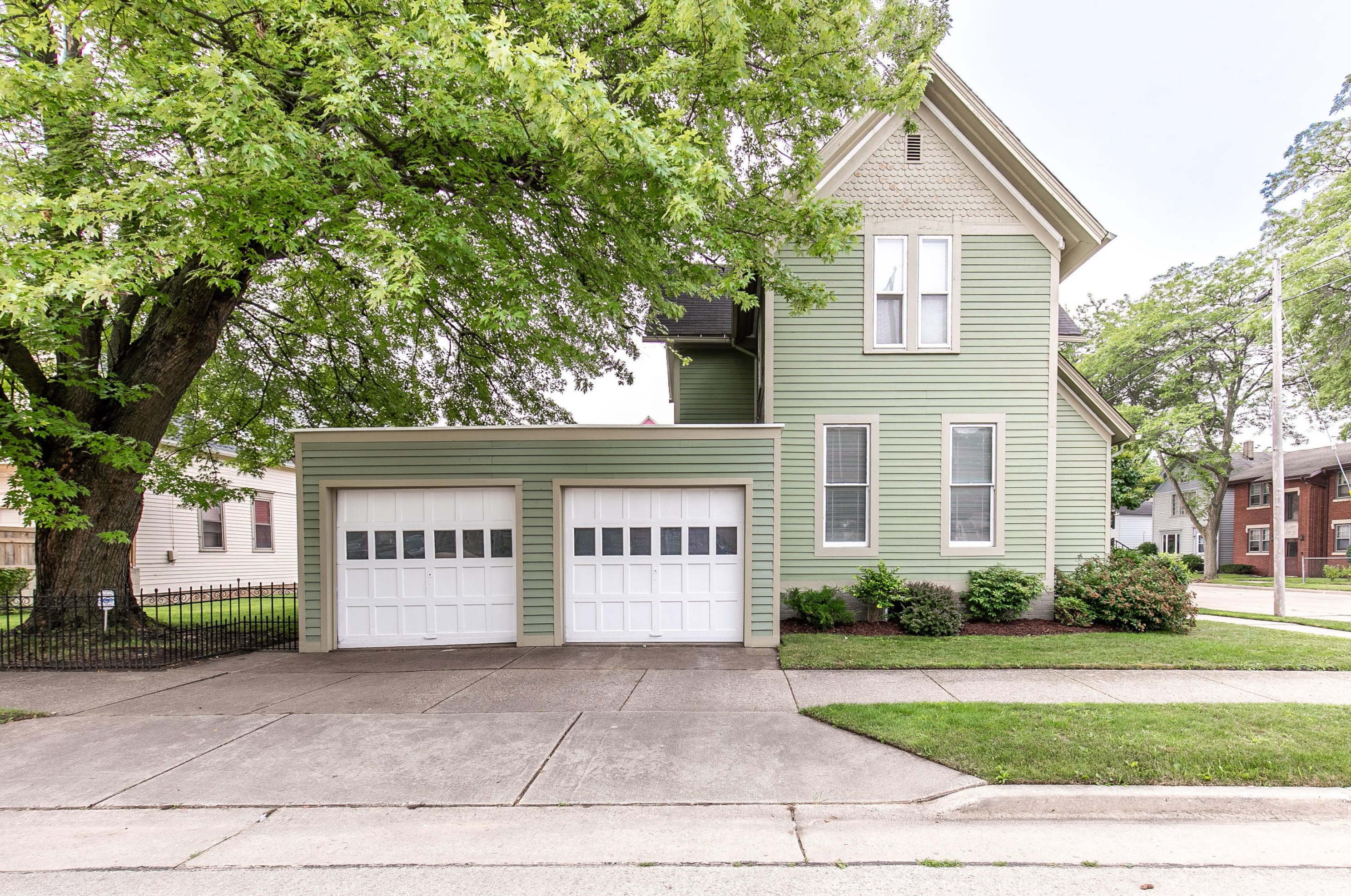 1101 Wisconsin Ave, Racine, WI 53403-1934