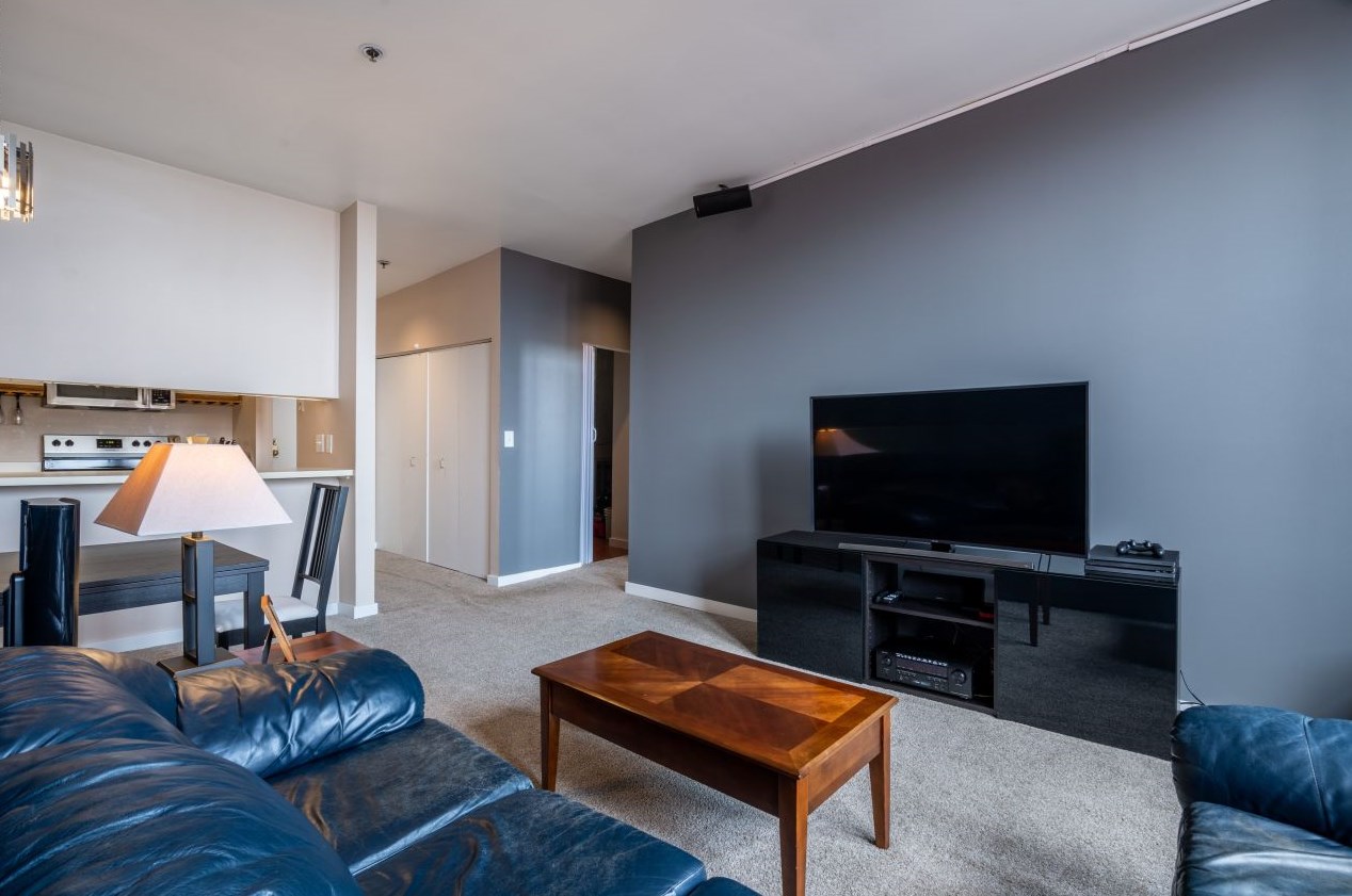 234 N Broadway Unit 604, Milwaukee, WI 53202