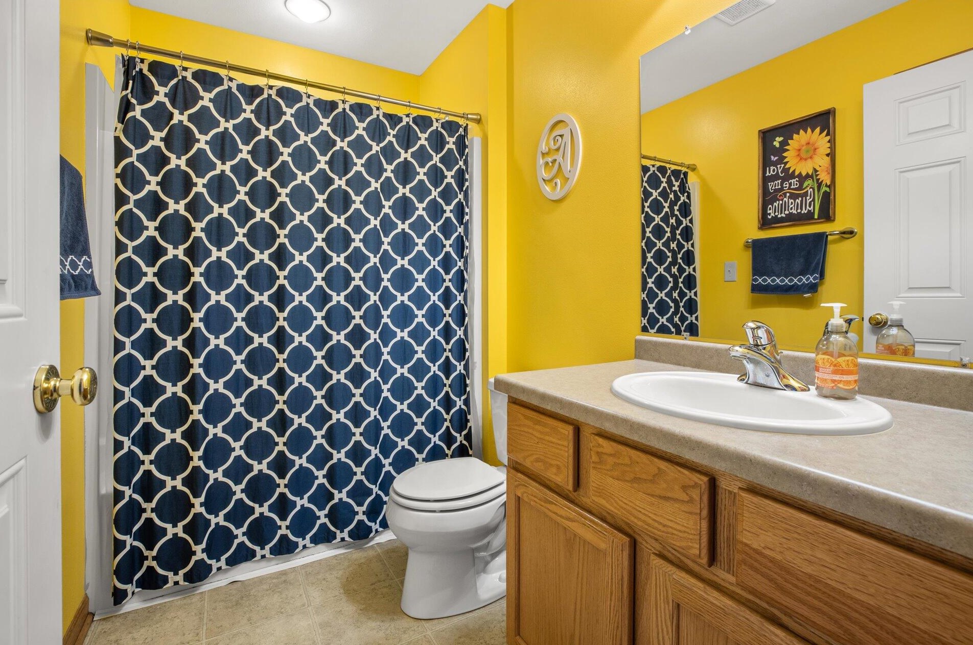 812 Andover Dr, Eagle WI  53119-2274 exterior